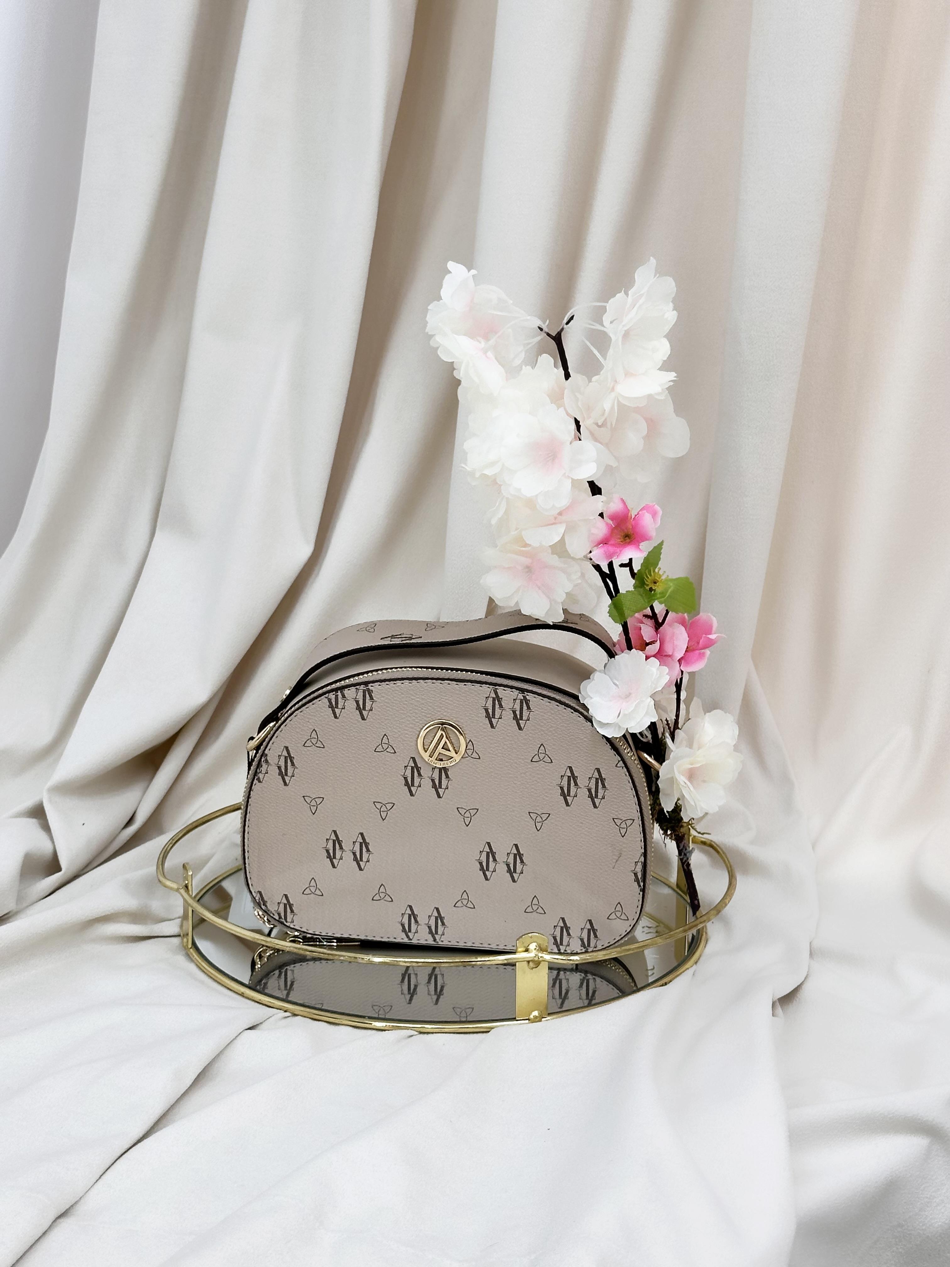 ARM111 Armine Trend Vizon Renk Logolu Kadın Çanta