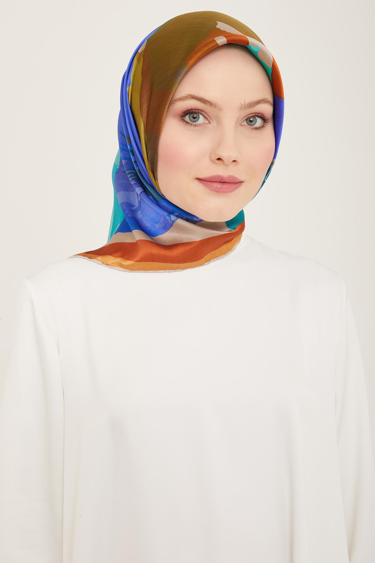 Armine Sura İpek Eşarp 24YA9145 02