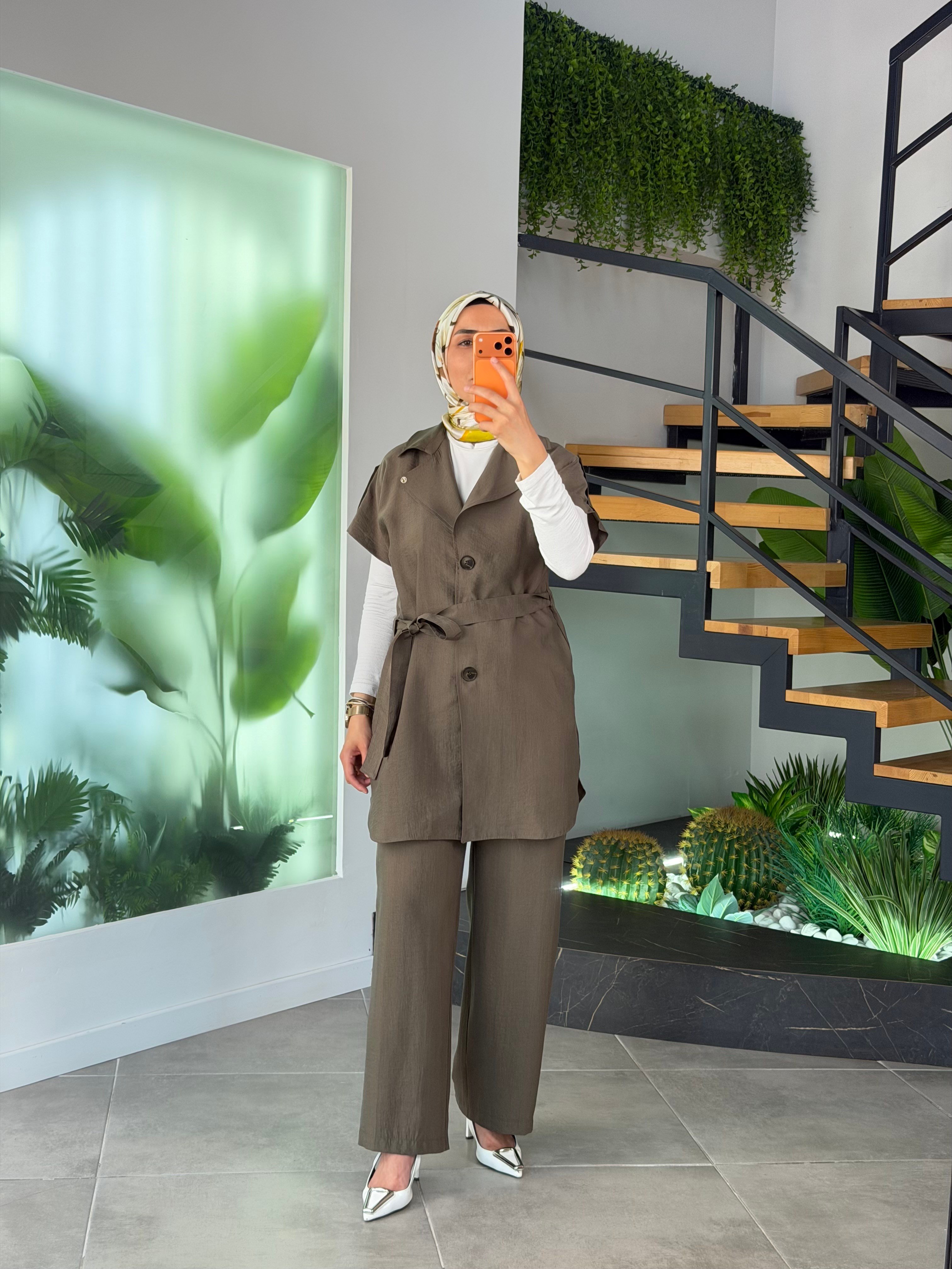 Armine Trend Kemer Detaylı Yelekli Takım 26YTD6128 Haki