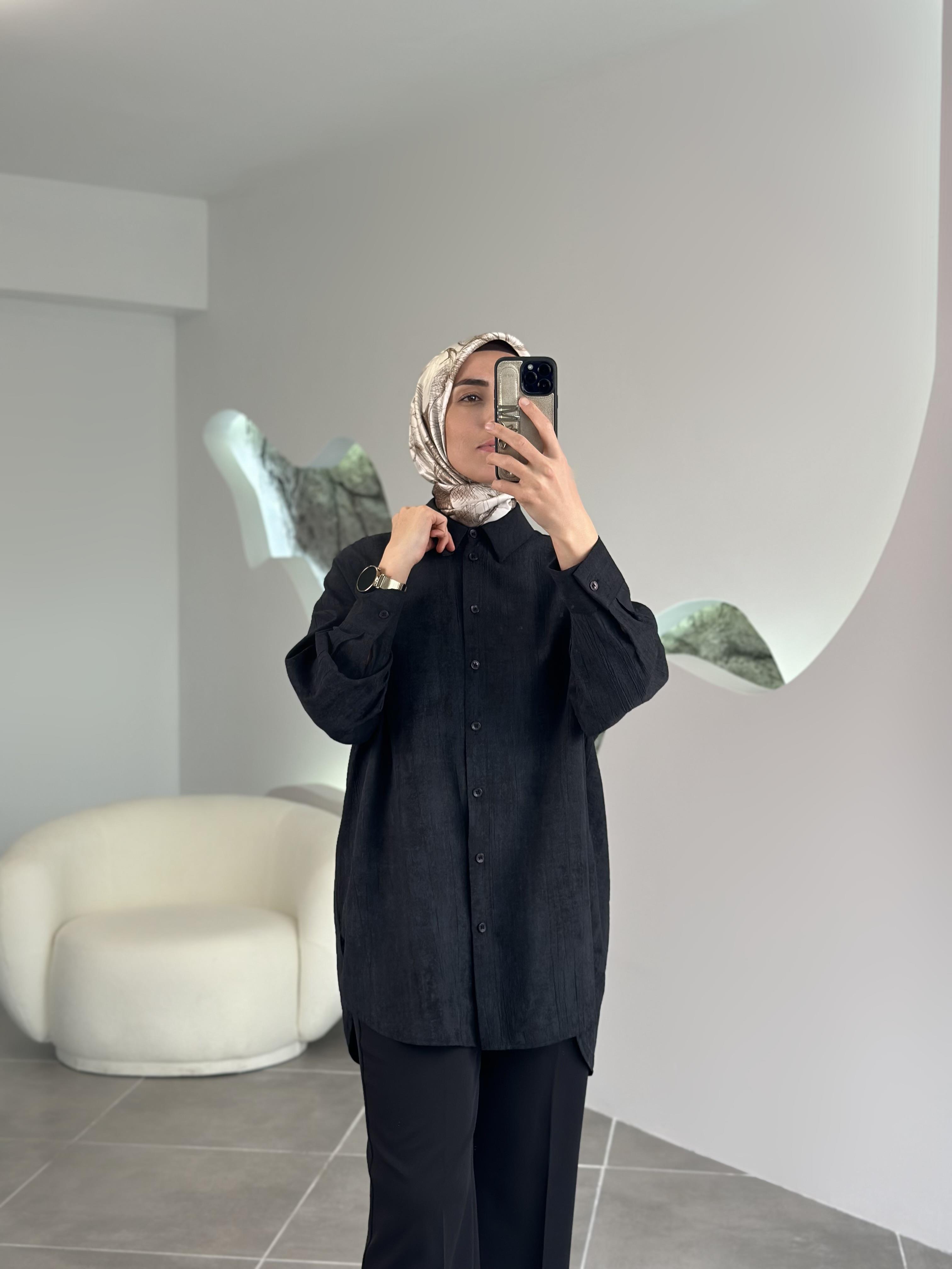 Batik Desen Siyah Renk Oversize Kadın Gömlek