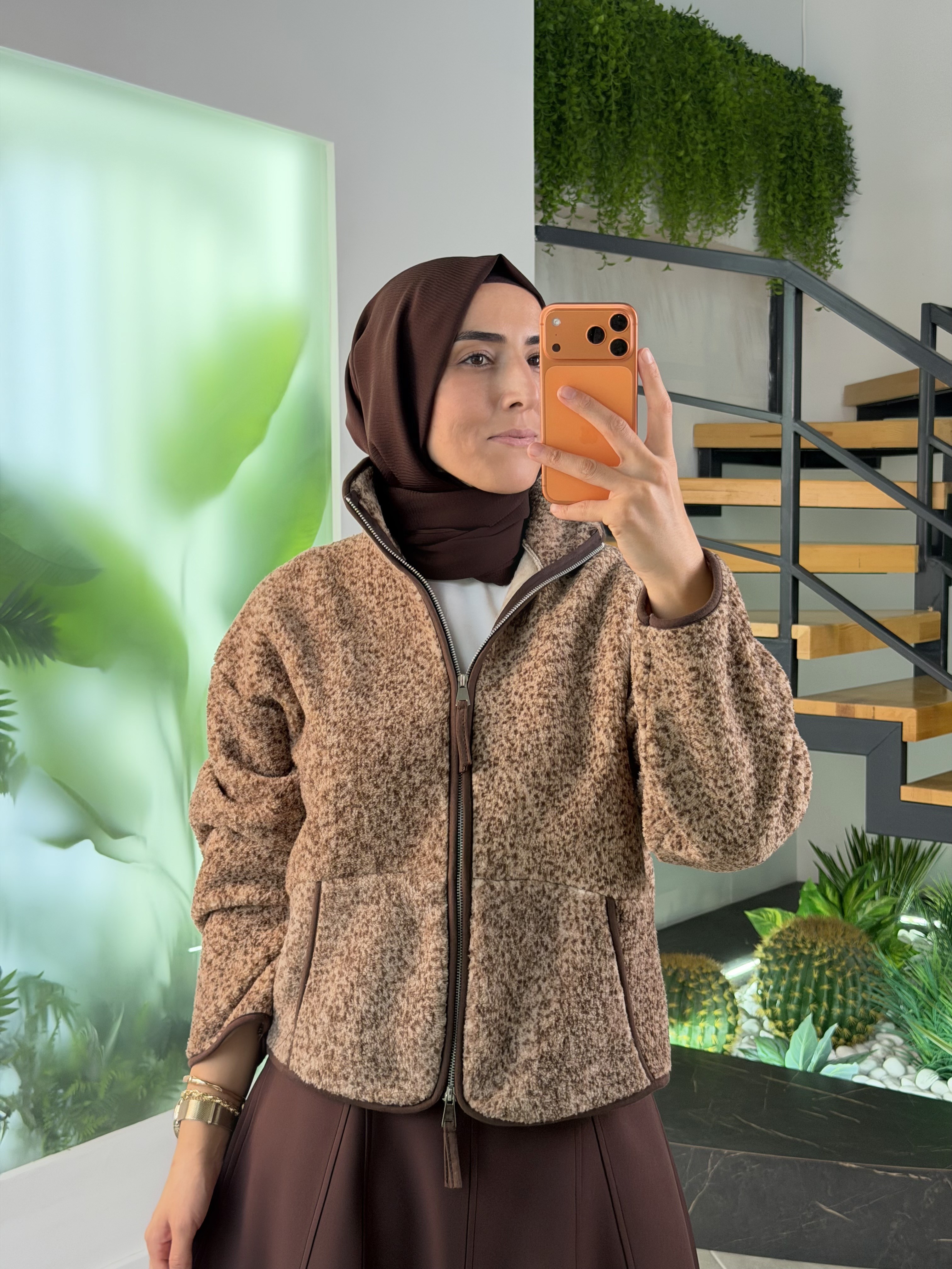 Bej-Kahve Renk Kırçıllı Fermuarlı Polar Basic Ceket