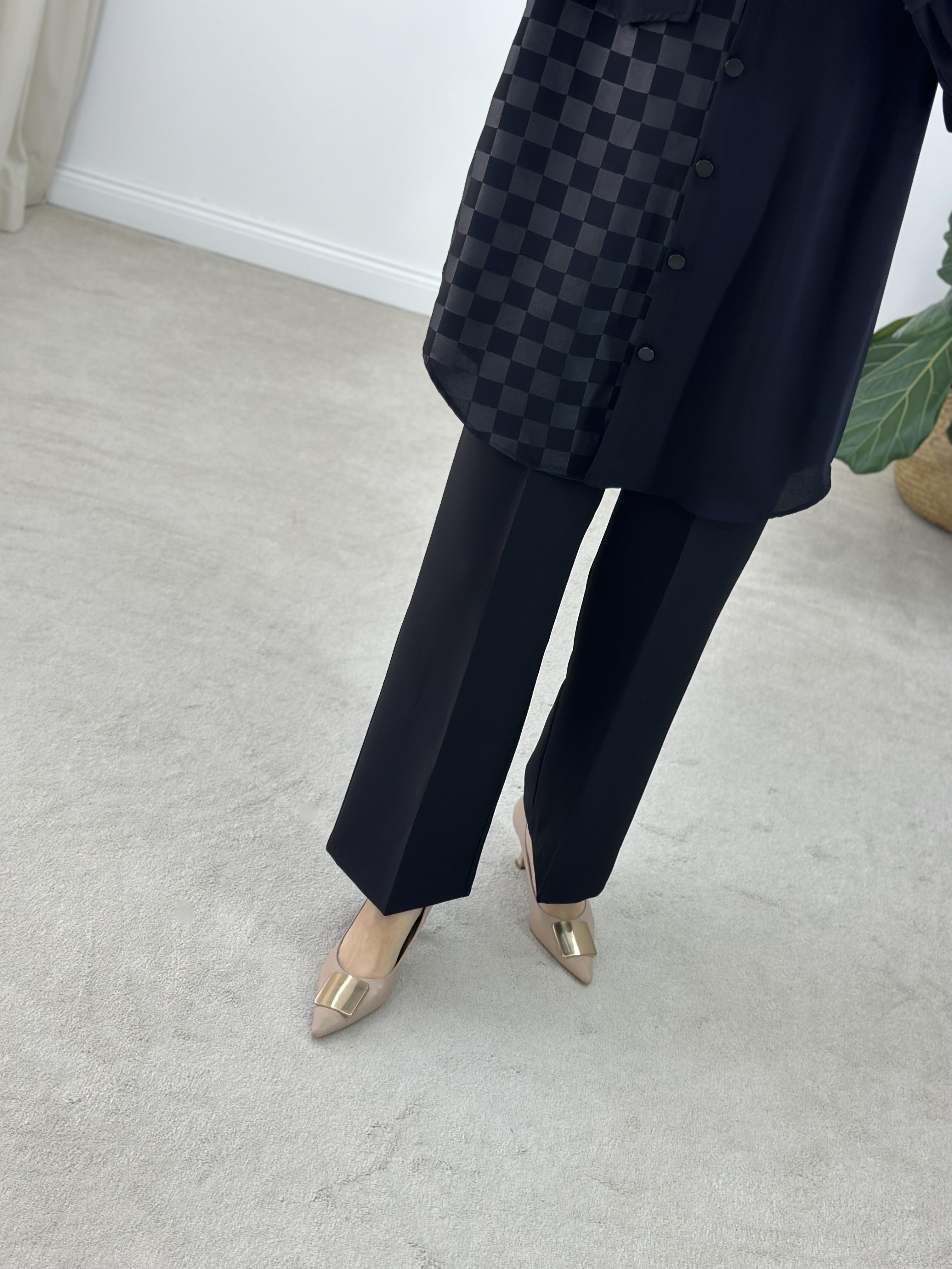 Beli Lastikli Siyah Renk Kadın Bol Paça Pantolon