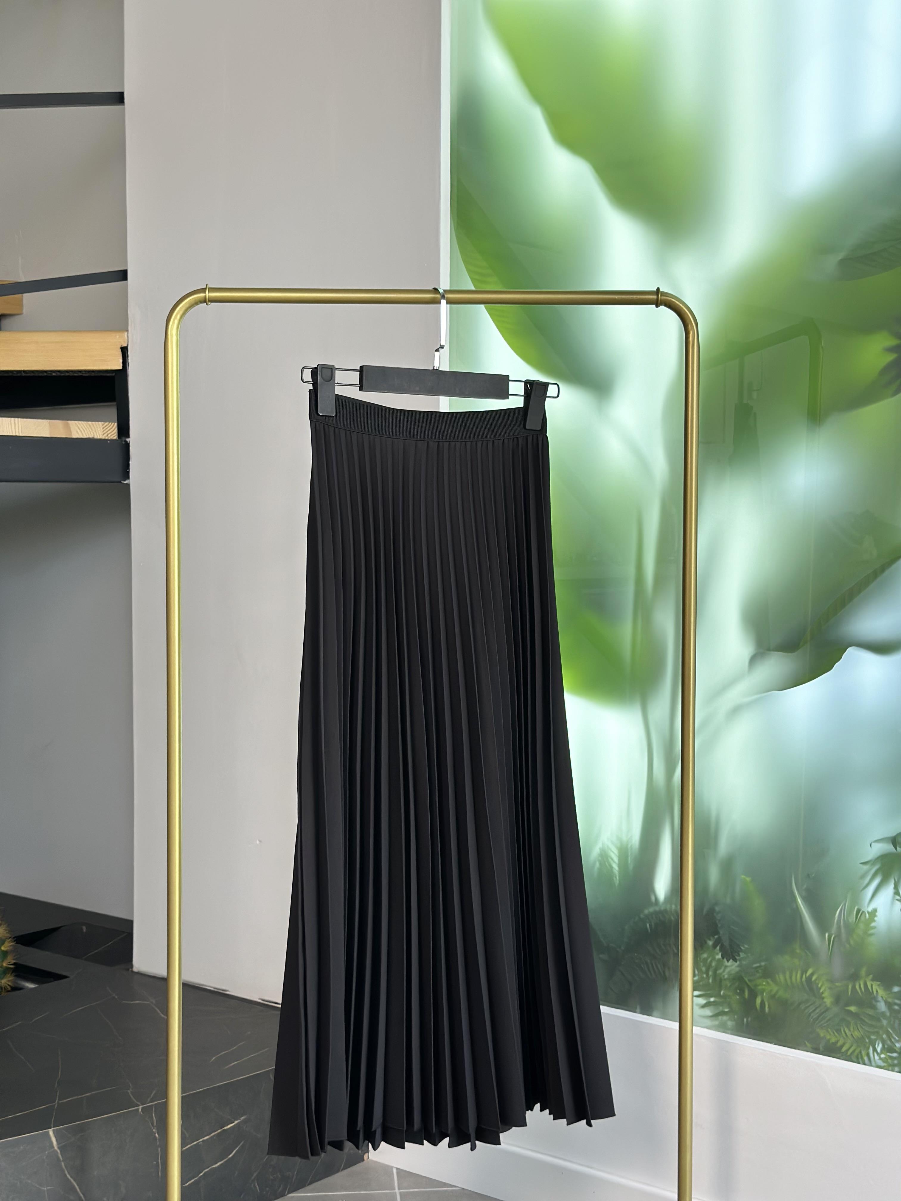 Beli Lastikli Siyah Renk Kadın Piliseli Etek