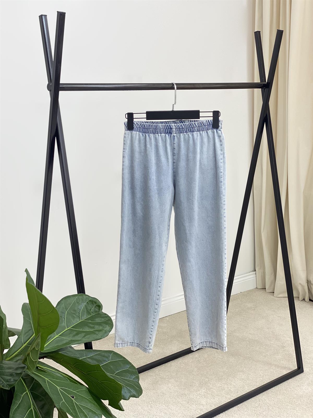 Beli Lastikli Yıkamalı Jean Pantolon