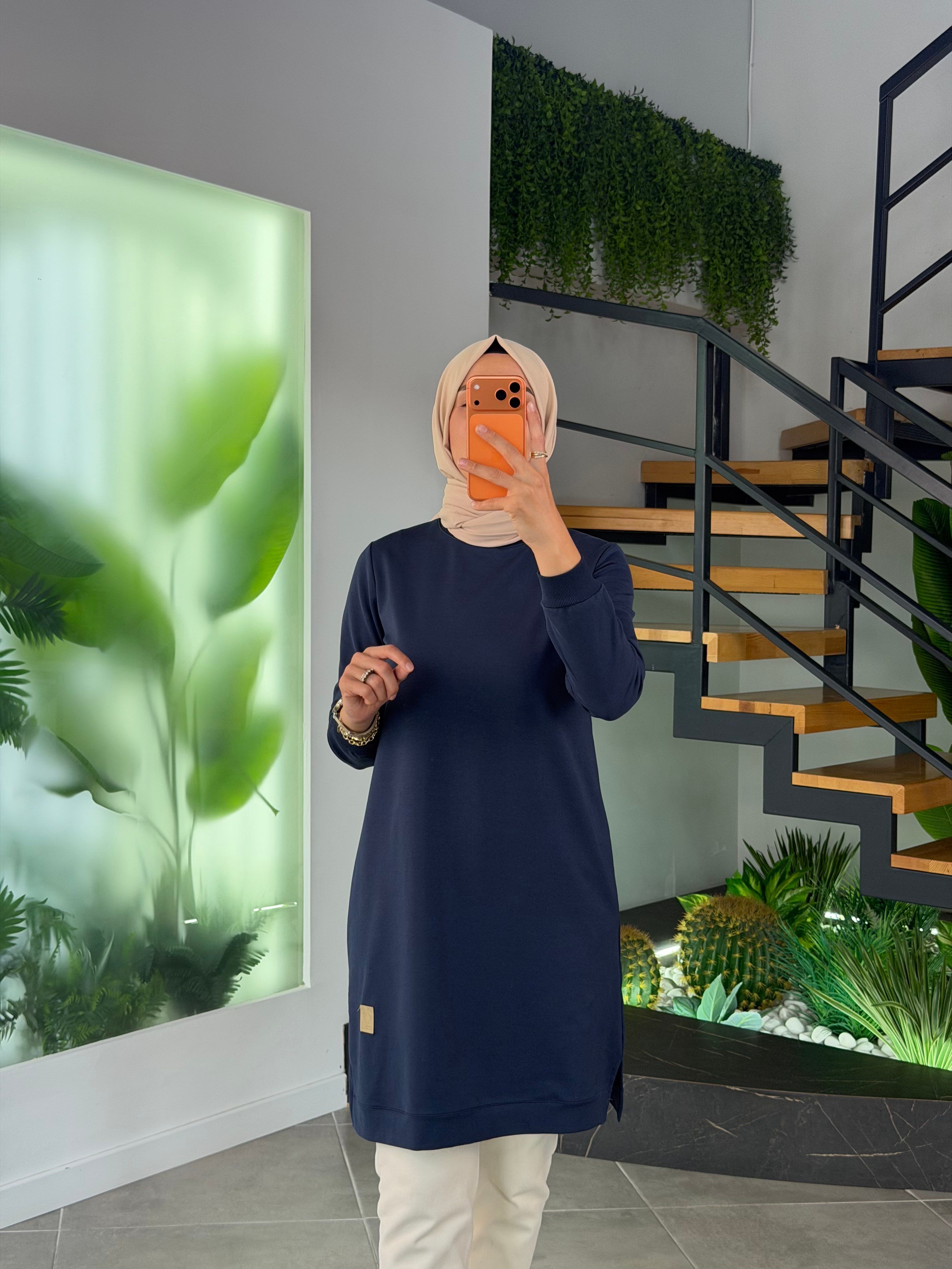 Etiket Detaylı Tunik