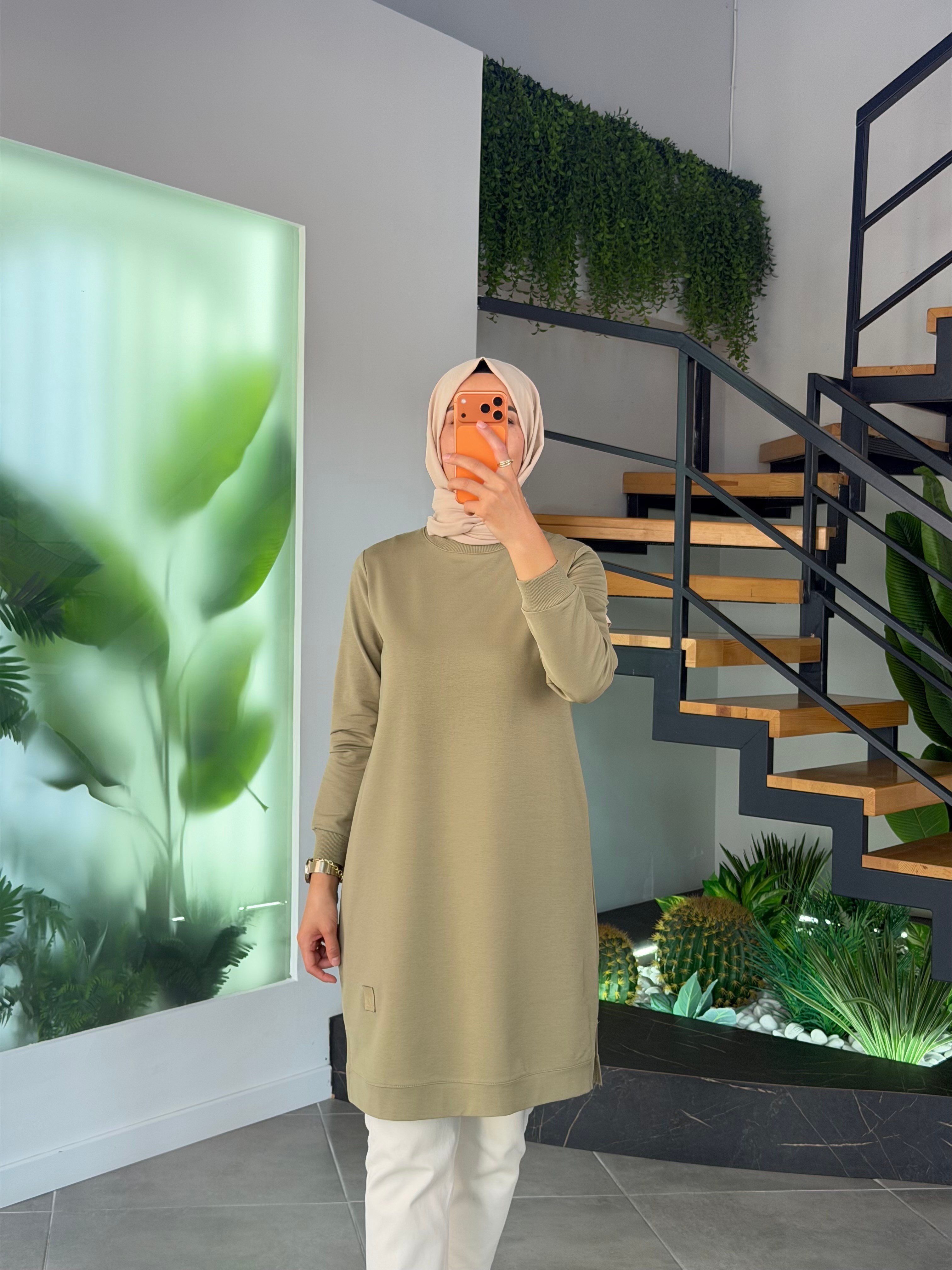 Etiket Detaylı Tunik
