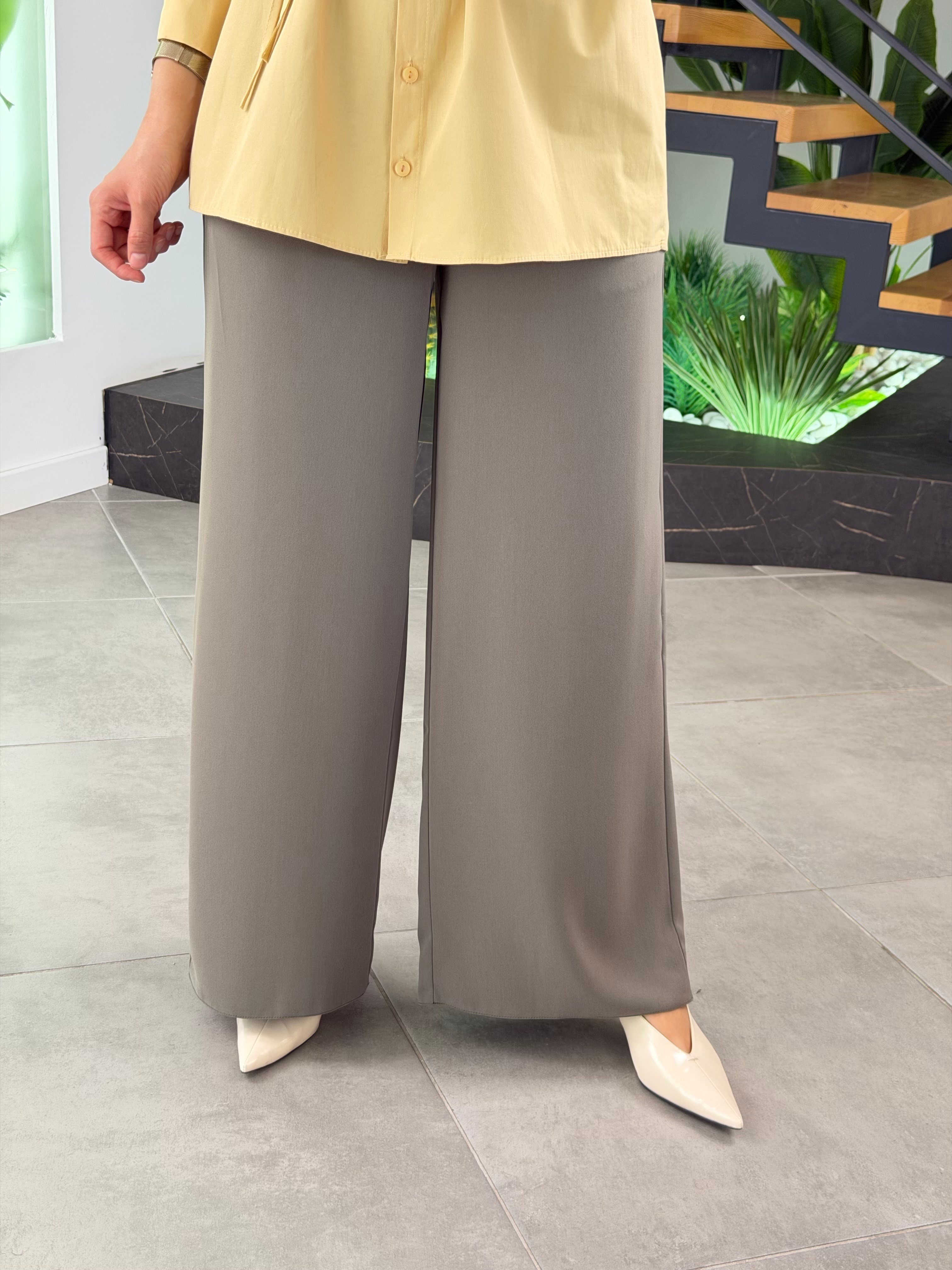 Haki Renk Beli Lastikli Bol Paça Pantolon