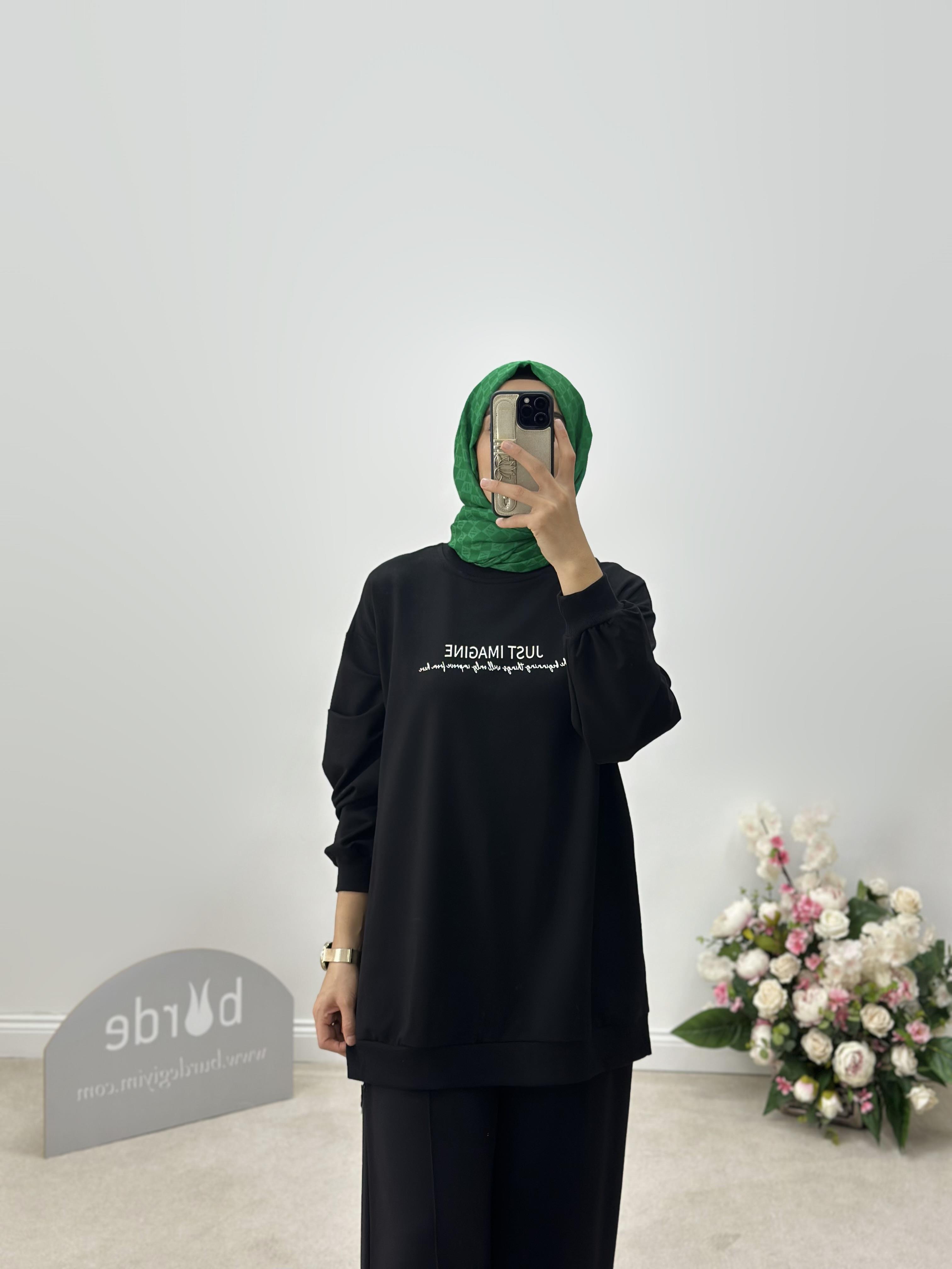 Kabaran Detaylı Baskılı Sweatshirt