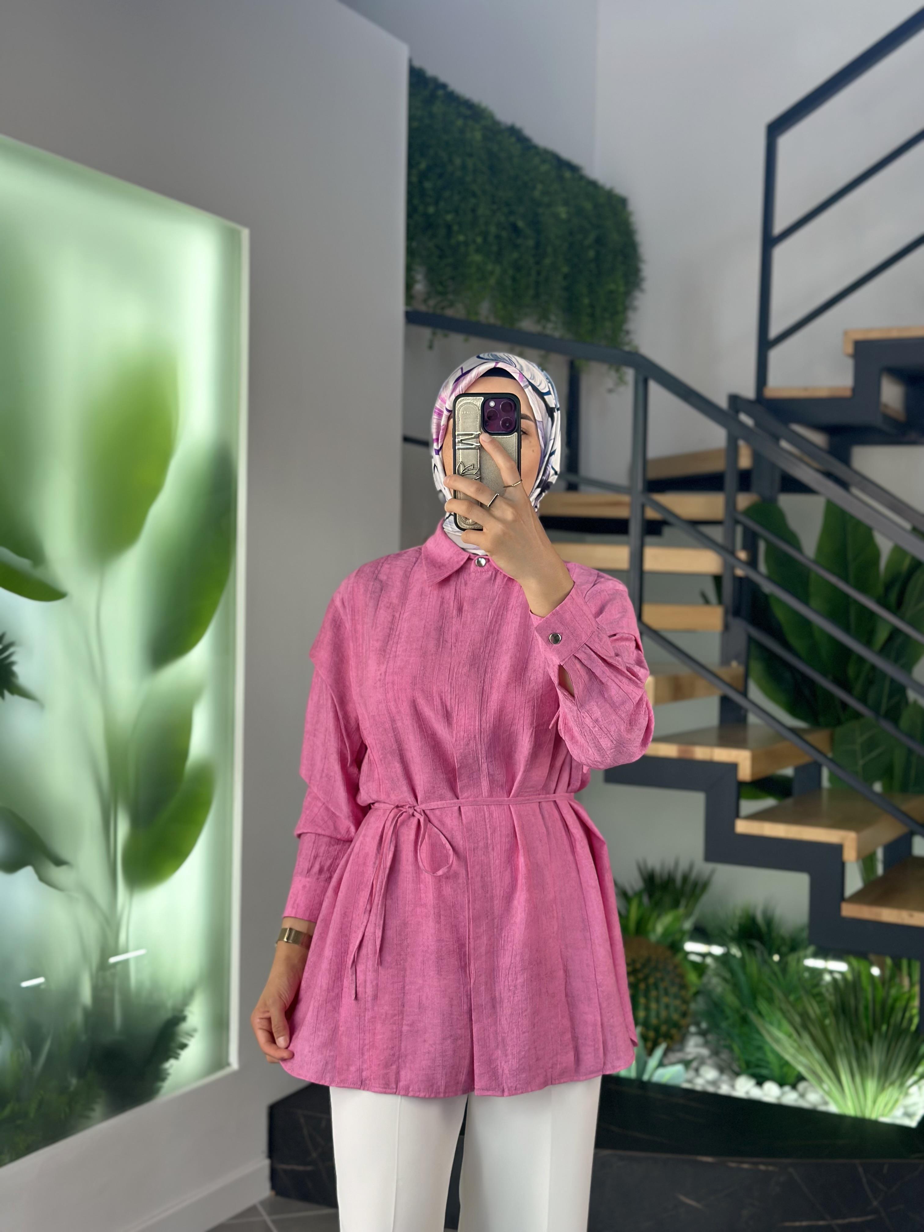 Kırçıllı Kumaş Pembe Renk Pileli Kadın Gömlek