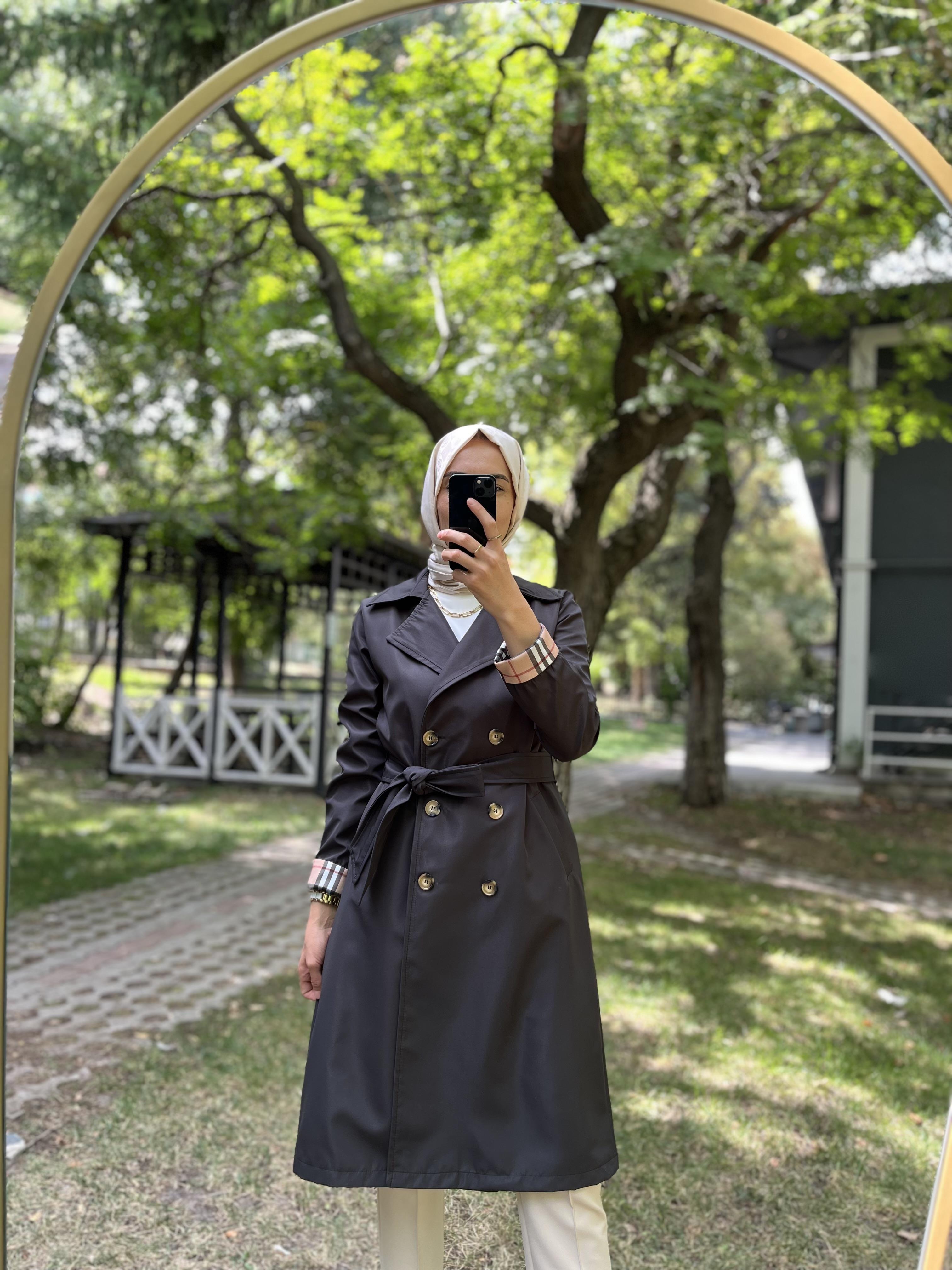 Kolları Burberry Detaylı Trenchcoat