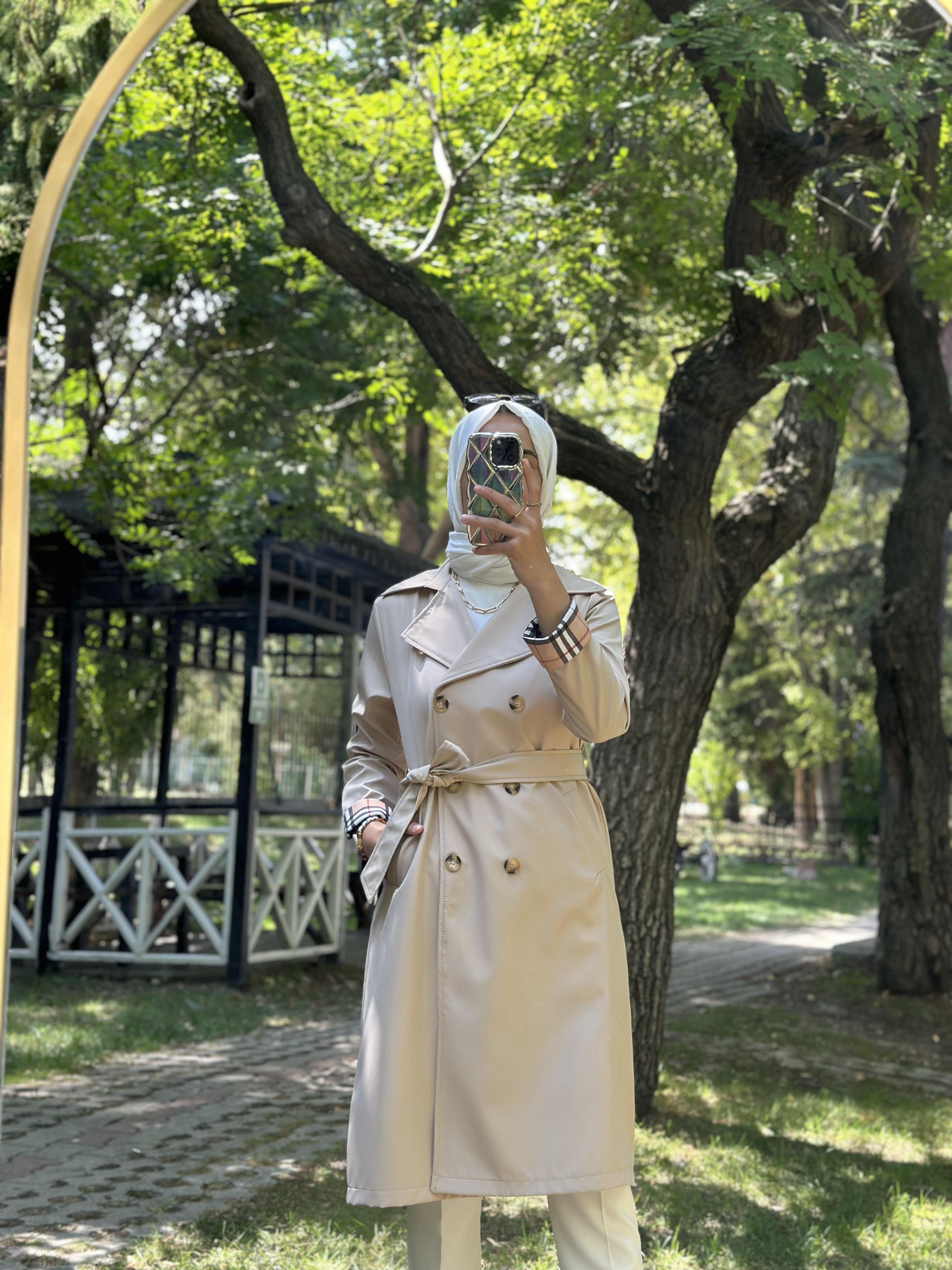 Kolları Burberry Detaylı Trenchcoat