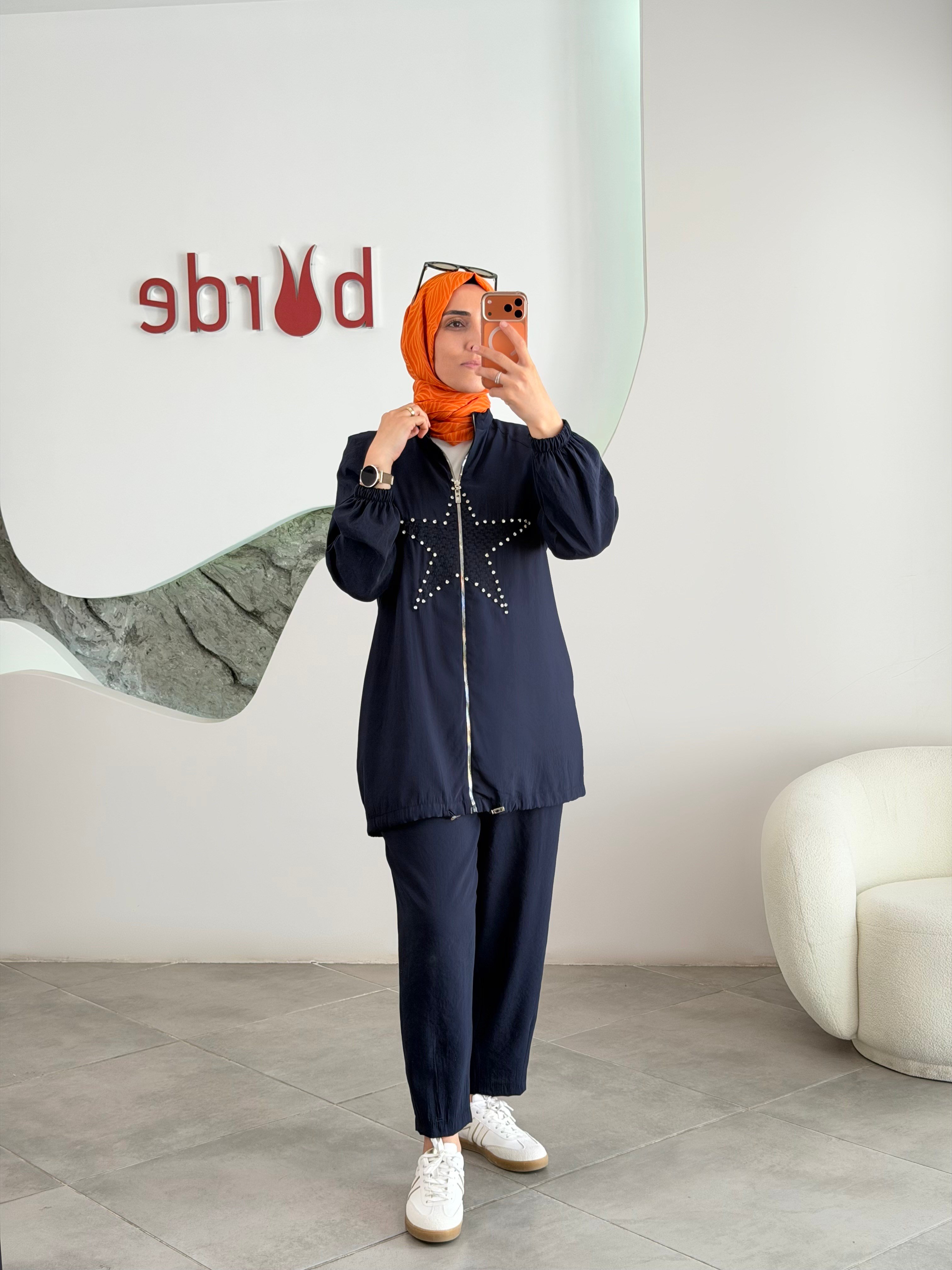 Lacivert Renk Ceketi Yıldız Taşlı Takım