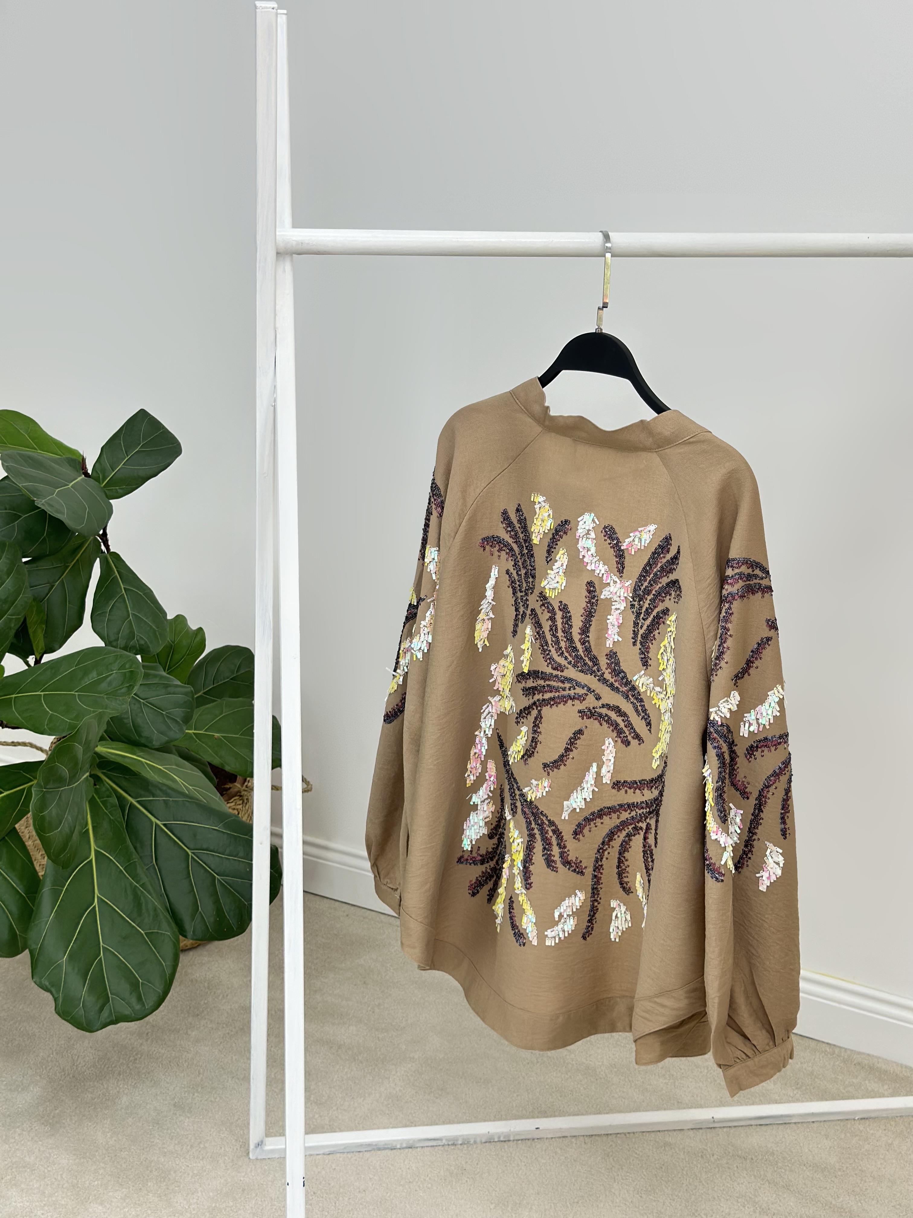 Natural Kumaş Nakışlı Ve Pul İşlemeli Kimono