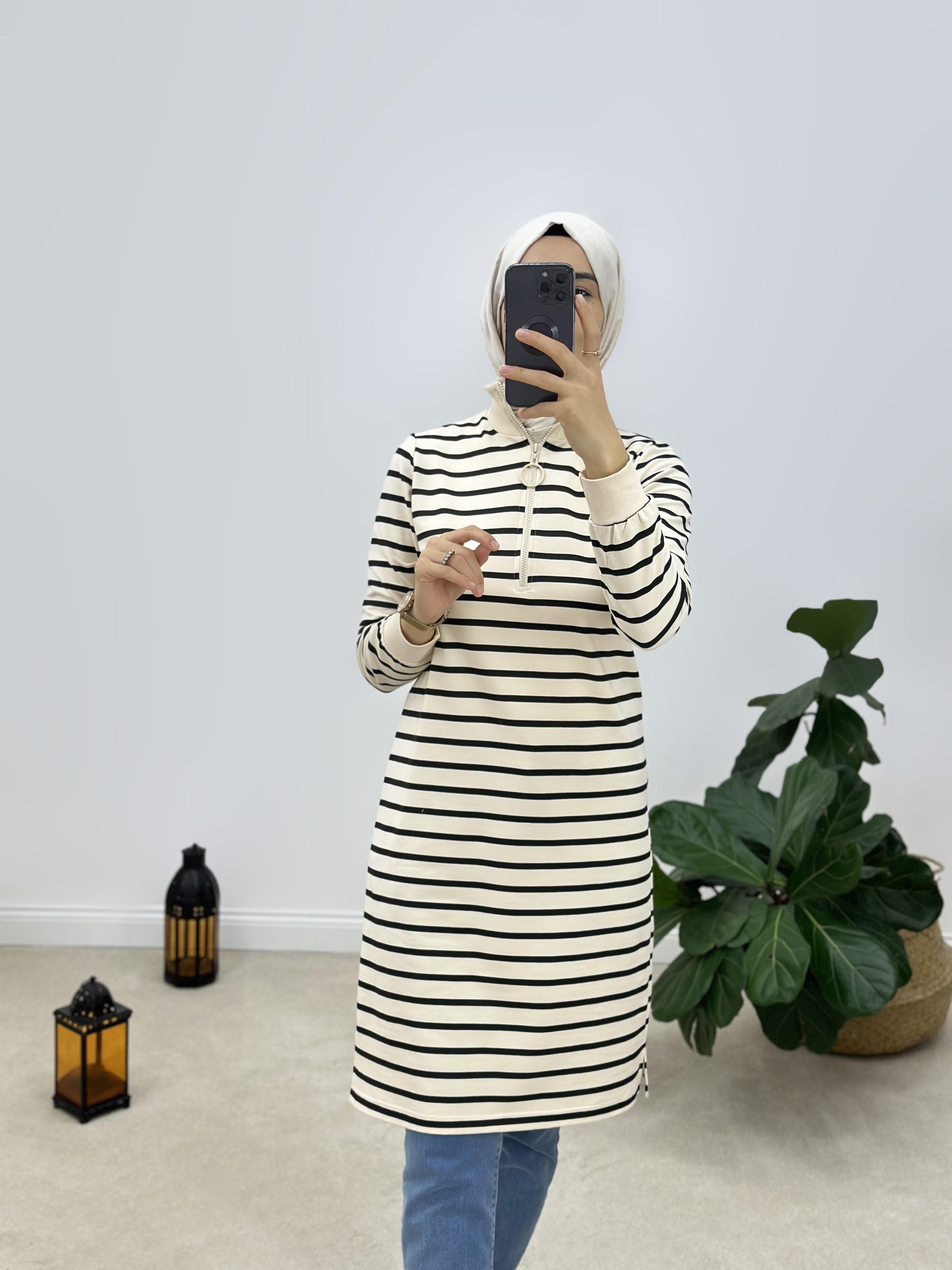 Ribanalı Ve Fermuarlı Çizgili Sweatshirt