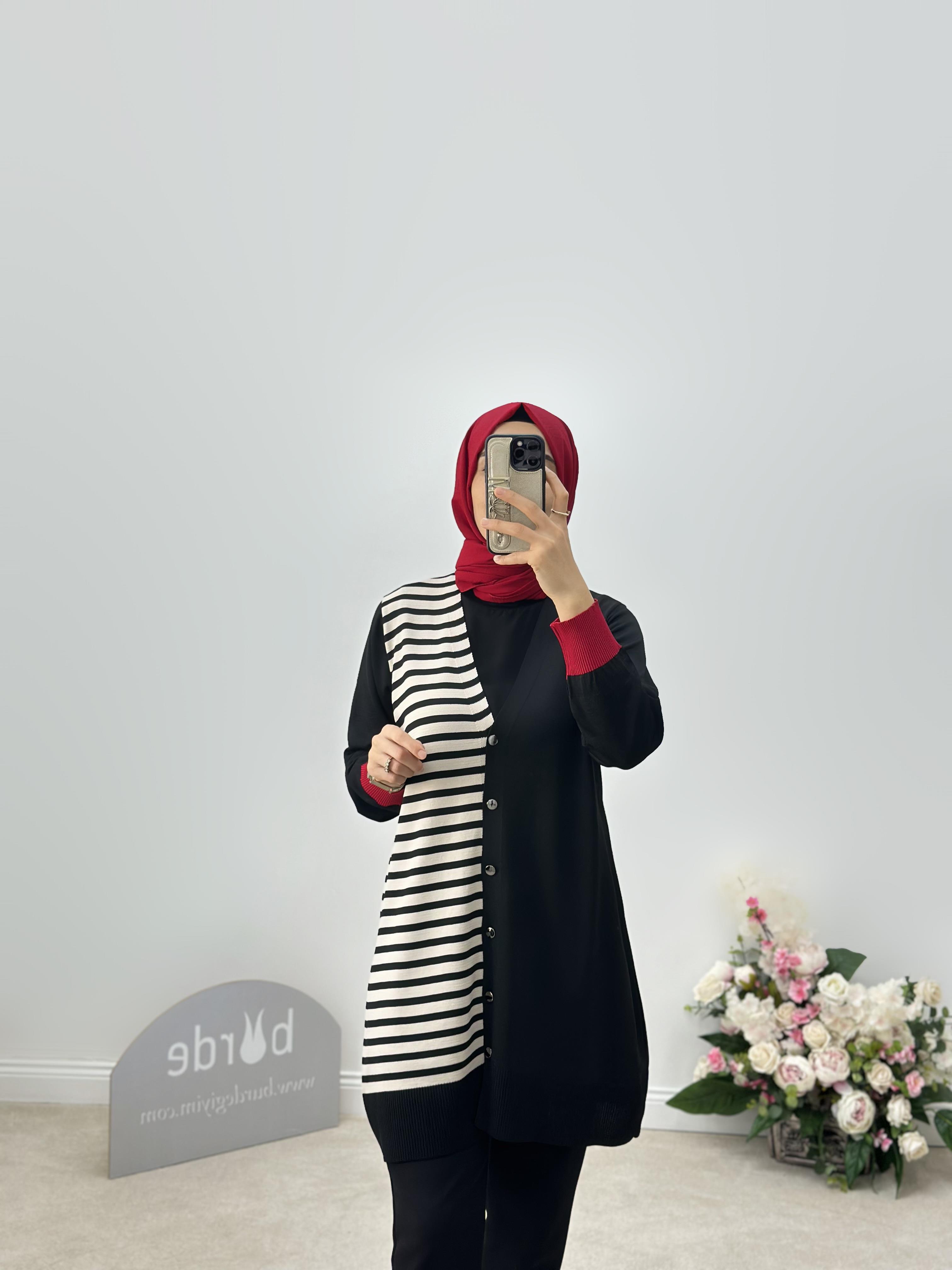 Şerit Detaylı Merserize Hırka