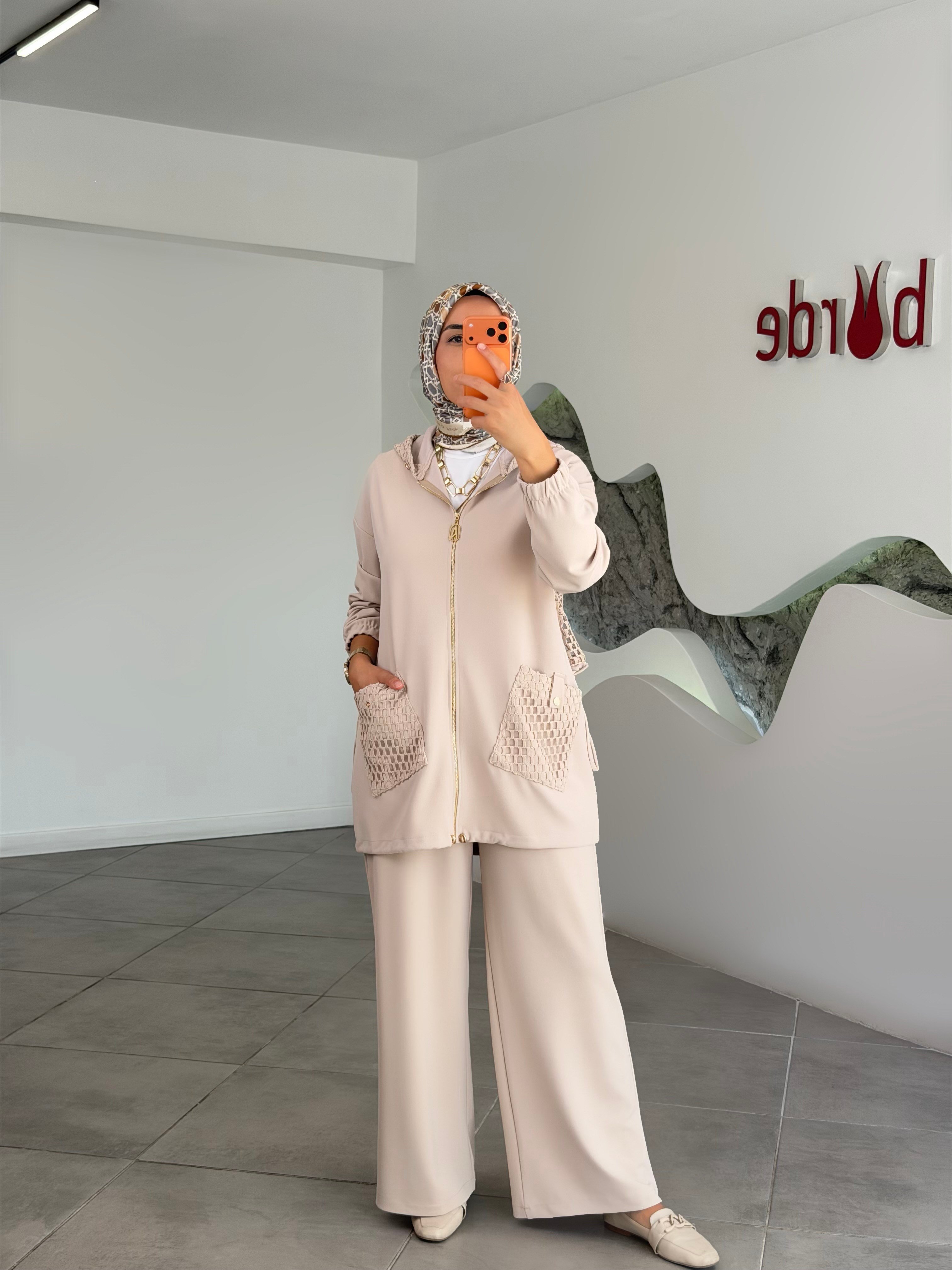 Taş Renk File Detaylı Pantolonlu Takım 26KT620