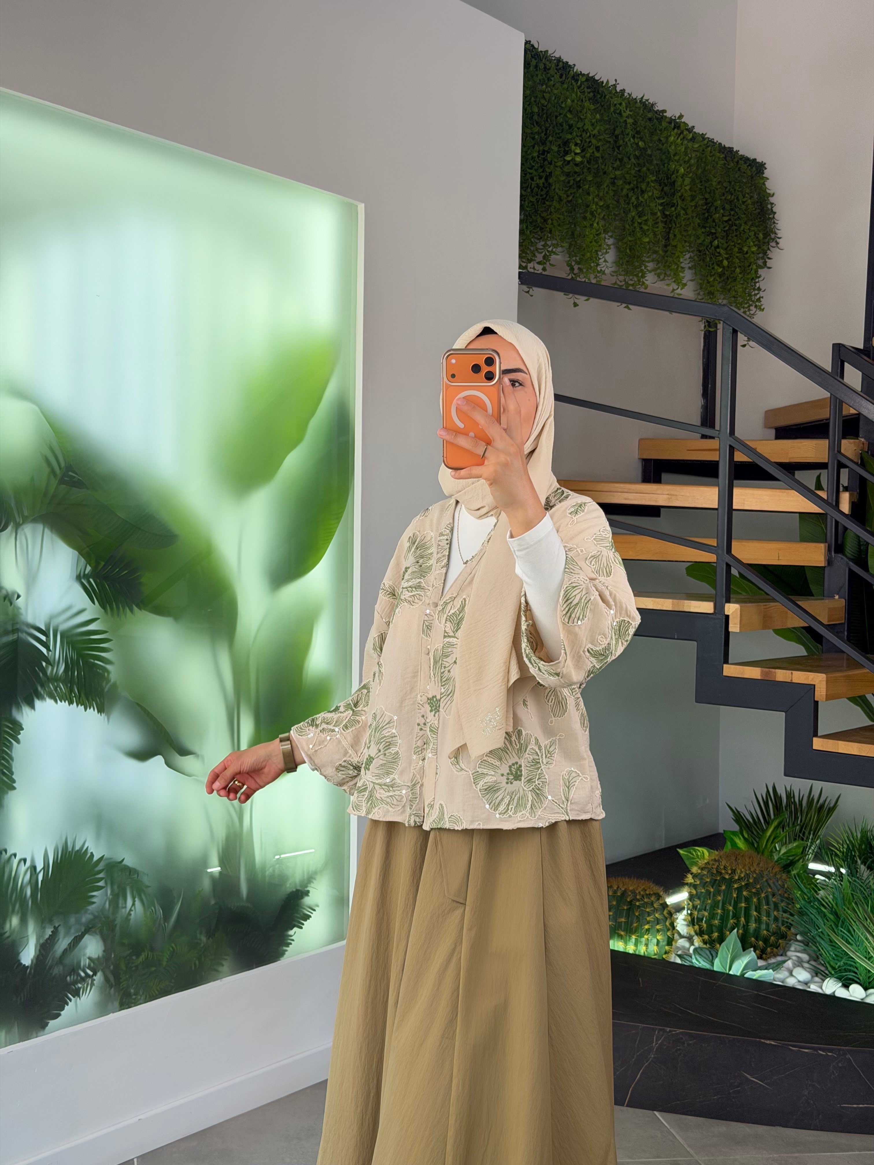 Yeşil Renk Nakış Ve Pulet İşlemeli Kimono