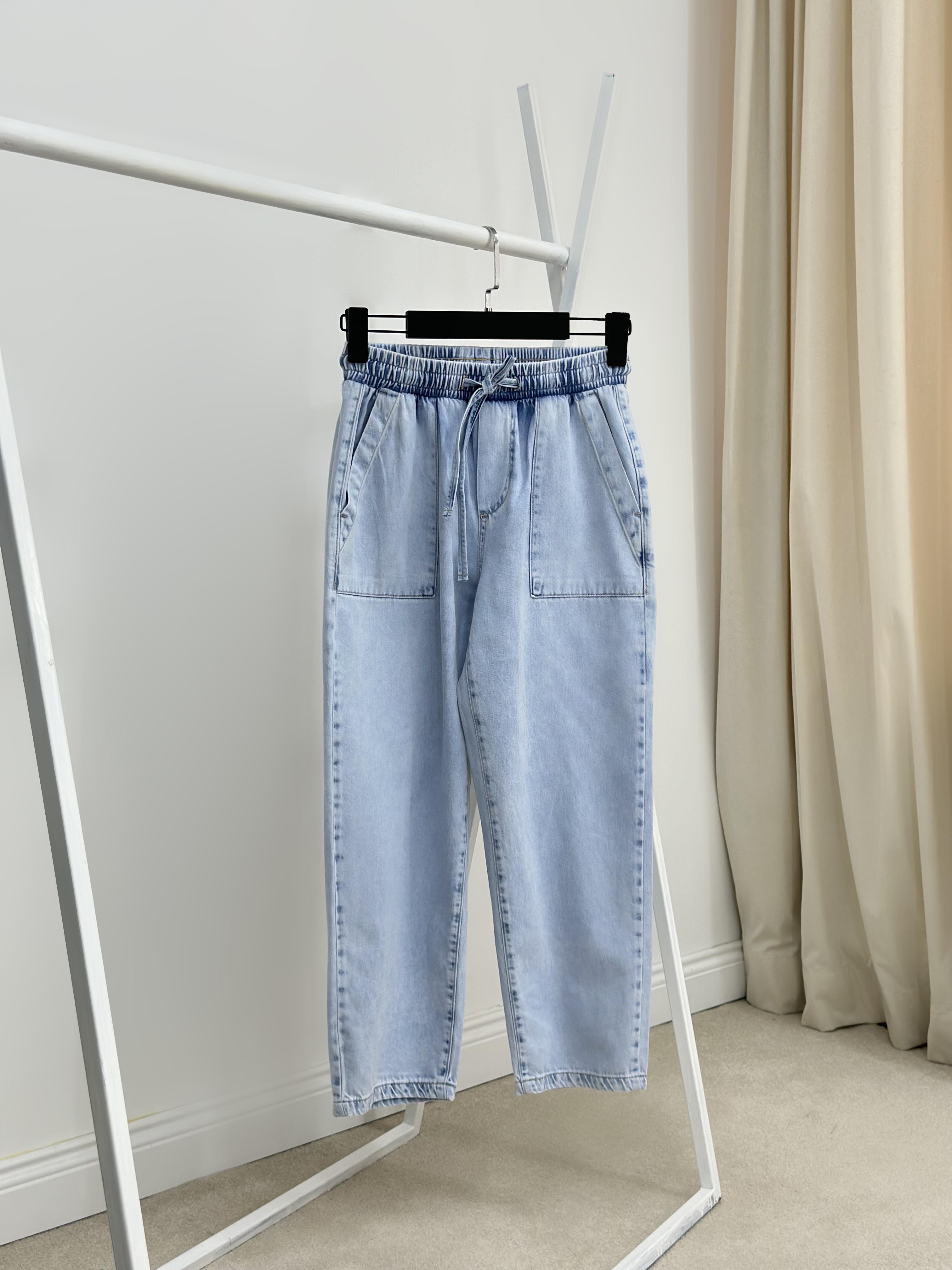 Yıkamalı Denim Kumaş Beli Lastikli Rahat Kalıp Jean