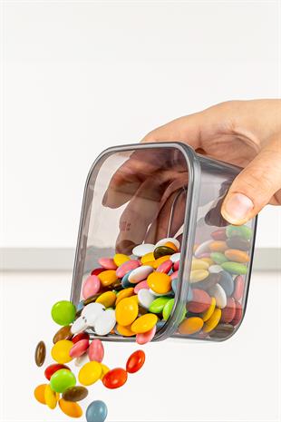 12li Etiketli Kapaklı Kare Erzak Saklama Kabı Seti Baharatlık Seti 300 ml