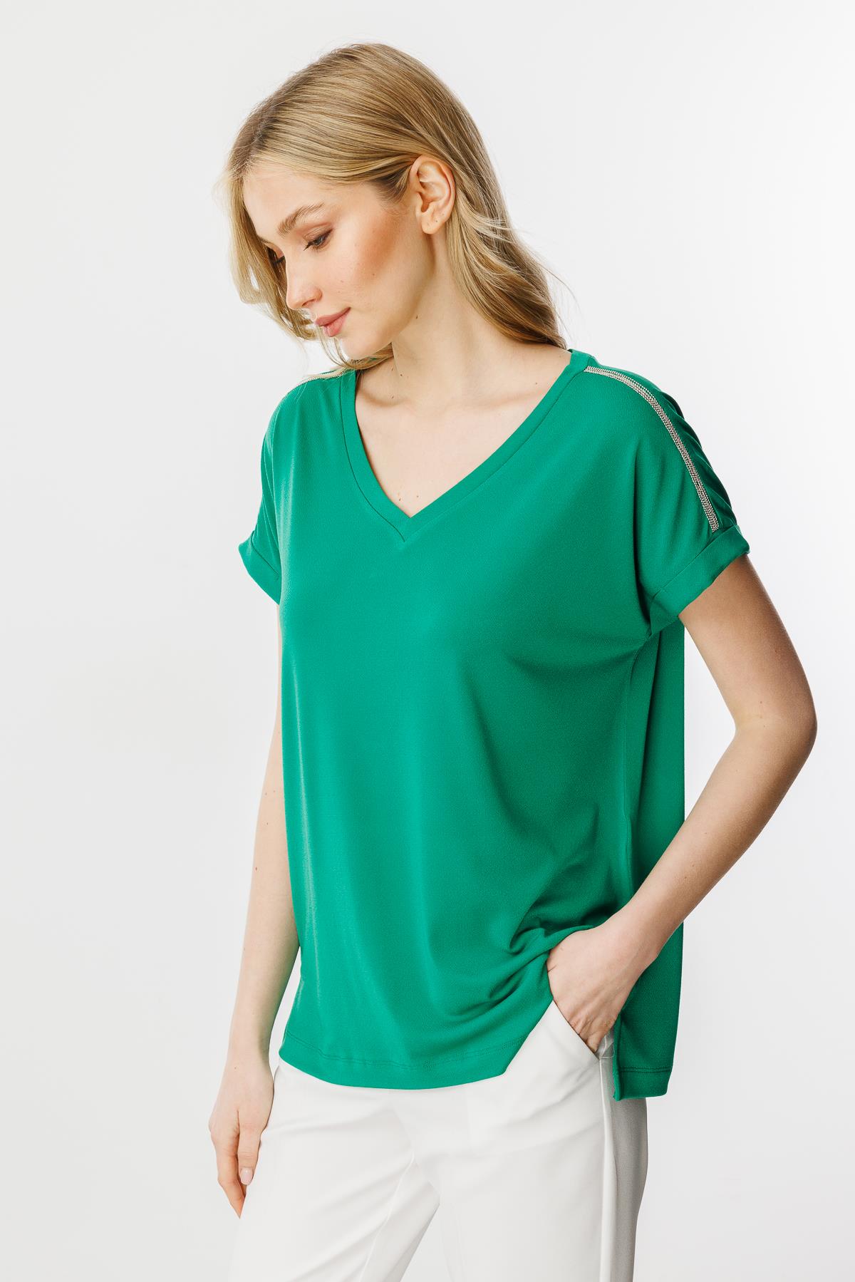 Mutlu Ertan Kadın Zincir Detaylı V Yaka Bluz Benetton 30345
