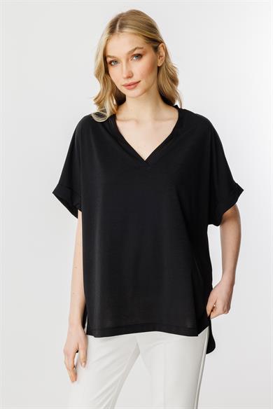 Mutlu Ertan Kadın Oversize V Yaka Kısa Kol Bluz Siyah 30340