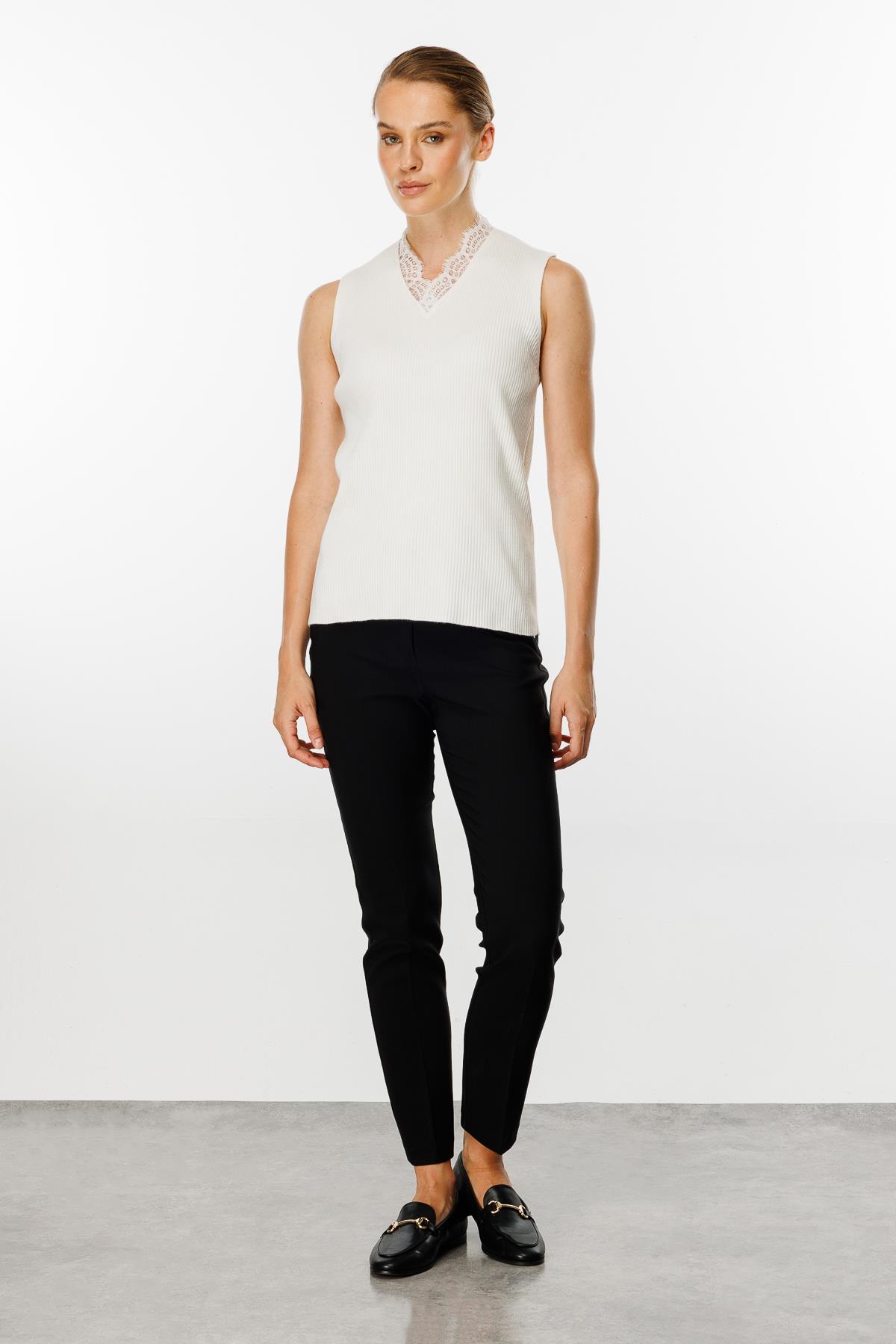 Mutlu Ertan Kadın Dantelli Triko Atlet Ekru 20075