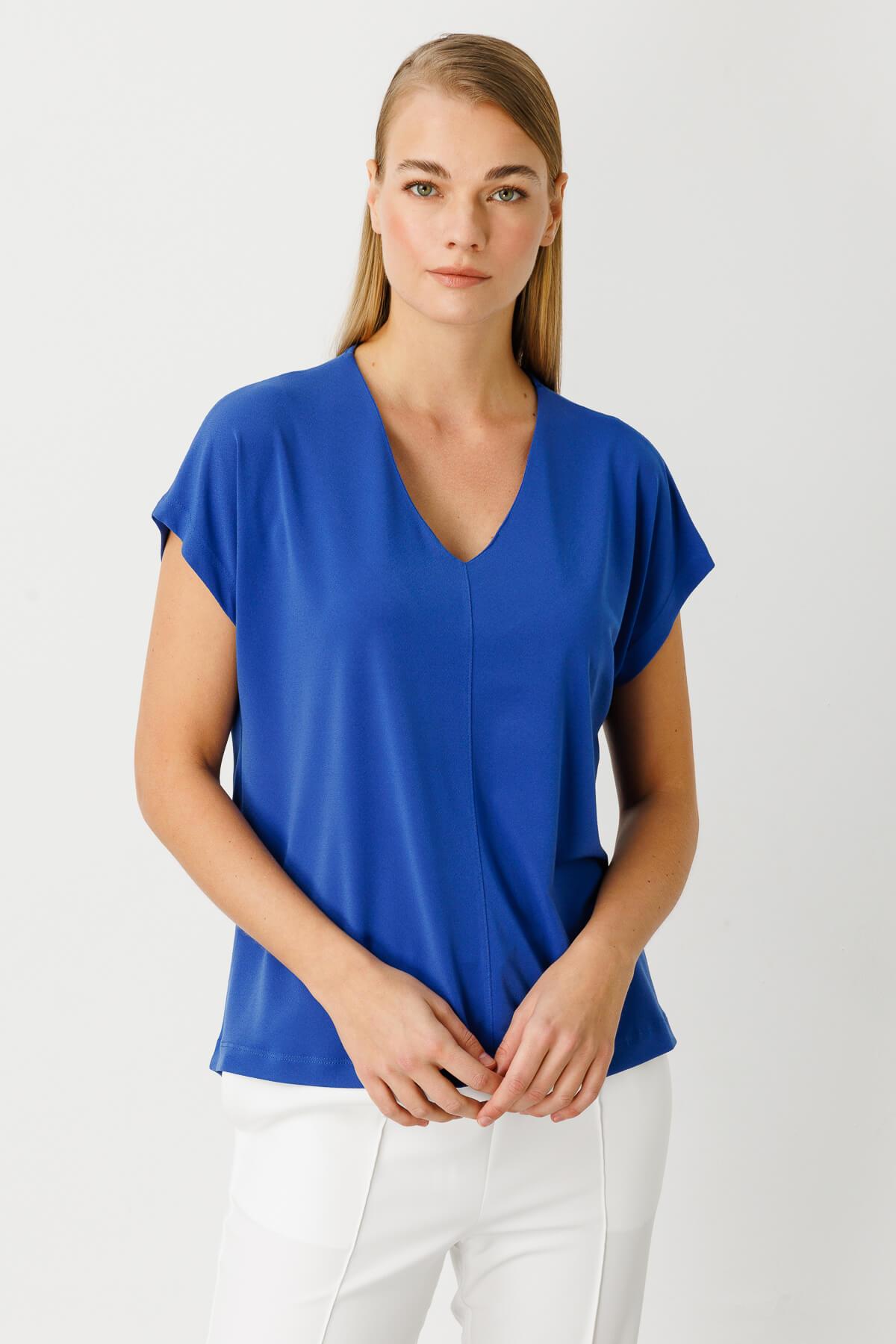 Mutlu Ertan Kadın V Yaka Basic Bluz Saks 30175