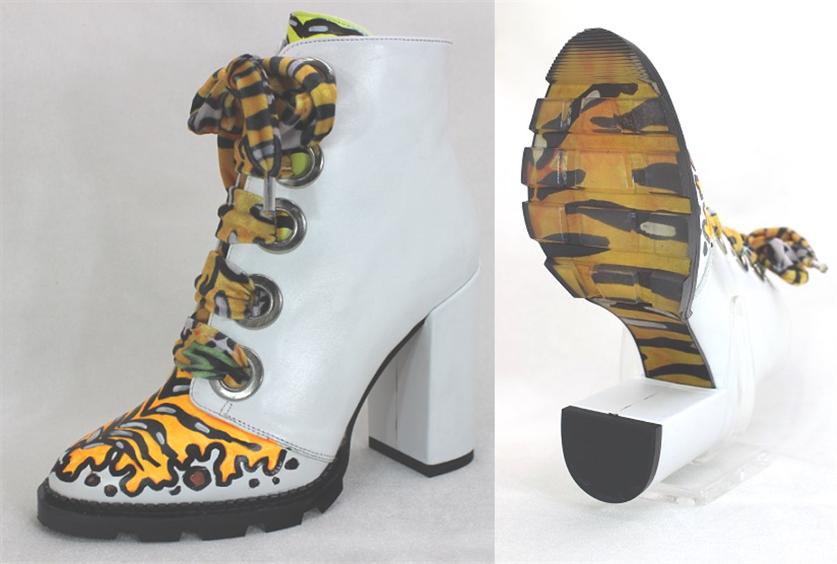 Zebra Desenli Deri Bot