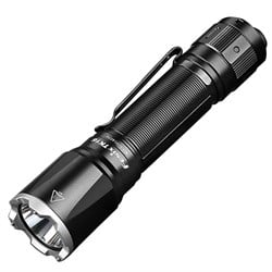 3100 lümen maksimum parlaklık, 300 metre maksimum menzil ile Fenix TK16 V2.0 LED el feneri