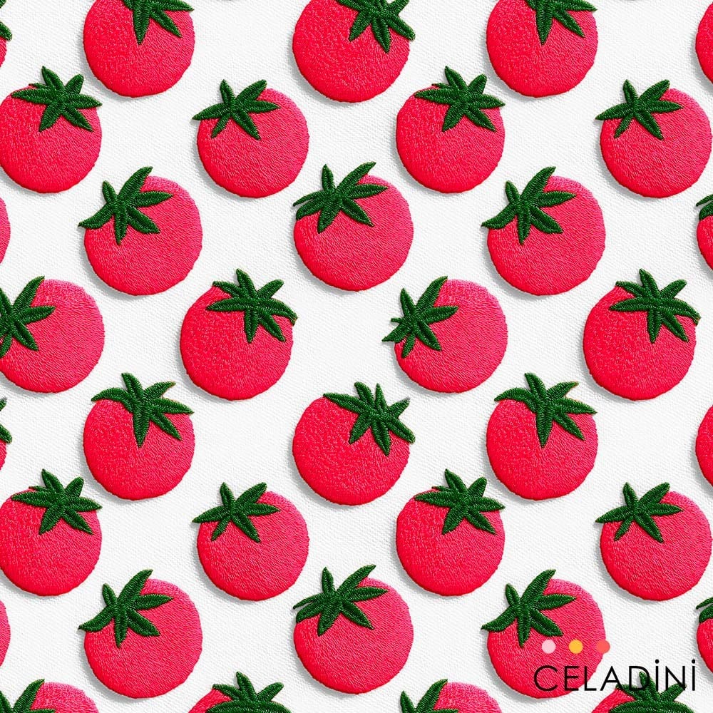 Beyaz Fon Domates Desenli 3D Nakış Efektli Kumaş