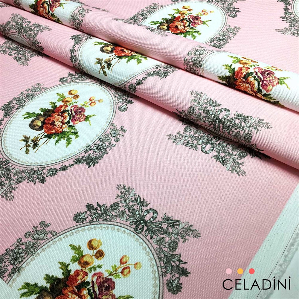Pembe Fon Vintage Çerçeve ve Çiçek Desenli Kumaş