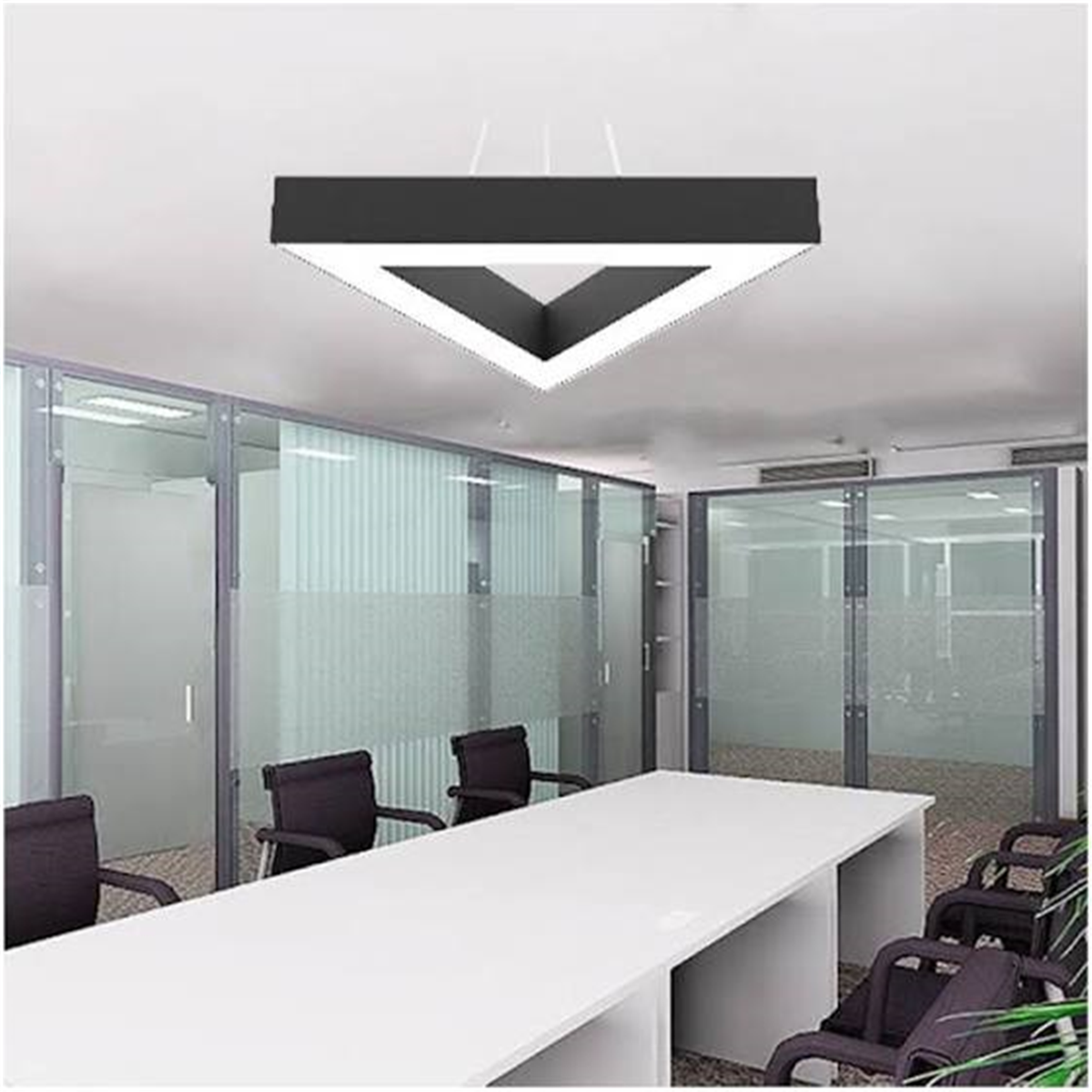 ÜÇGEN LİNEER AYDINLATMA50 CM x 50 CM x 50 CM-H:150 CM ÜÇGEN LİNEER AYDINLATMA (32W/3840LM/METRE İLE ÜRÜNLERİMİZ YÜKSEK IŞIK ŞİDDETİNE SAHİPTİR.)