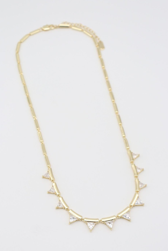 HOLE TAŞLI ÜÇGEN SIRALI KOLYE 50 CM