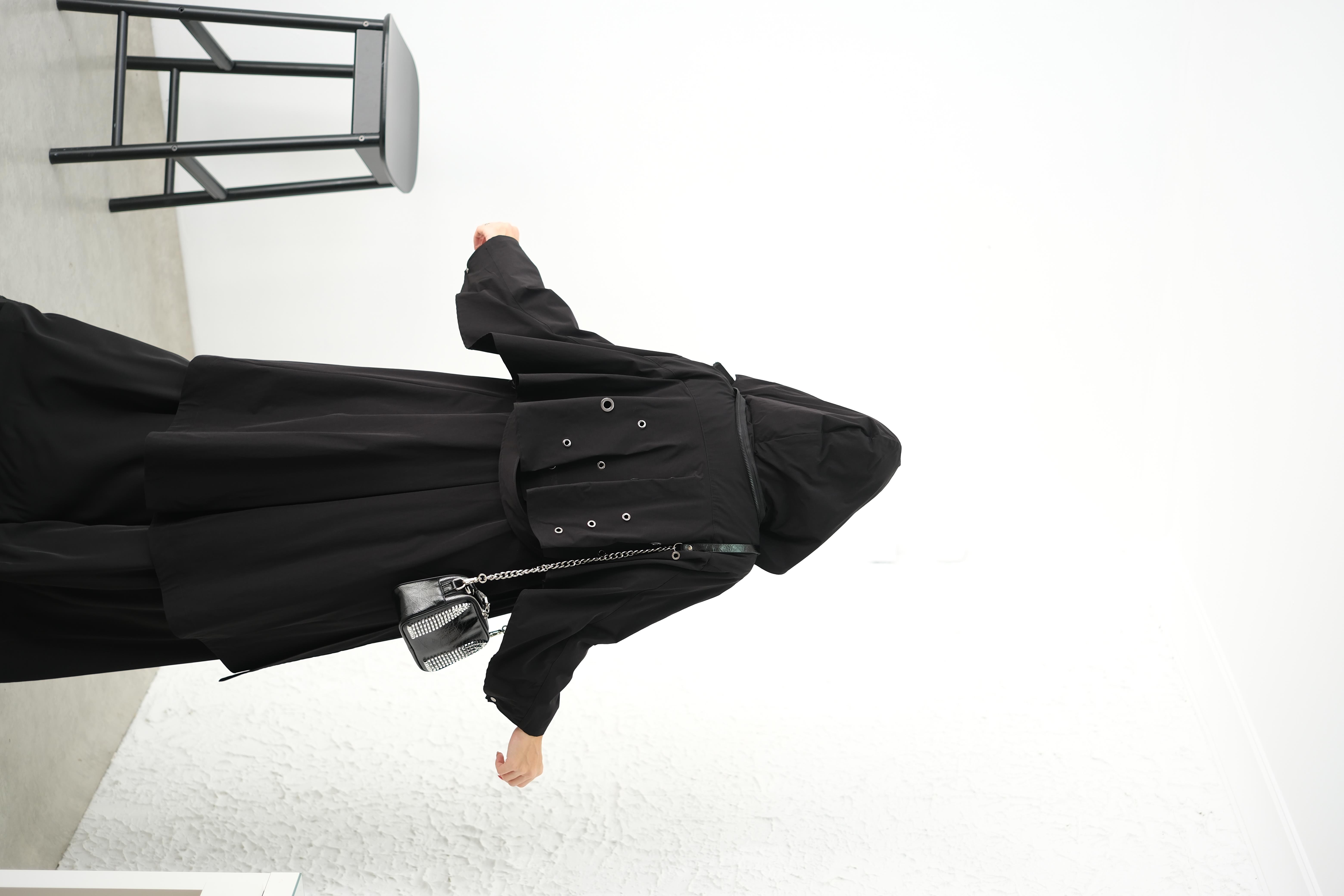 KAMARİ SİYAH TASARIM TRENÇKOT