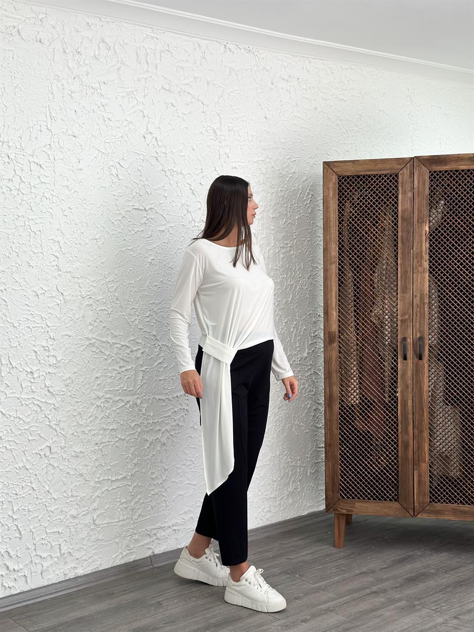 LASİA EKRU TASARIM BLUZ