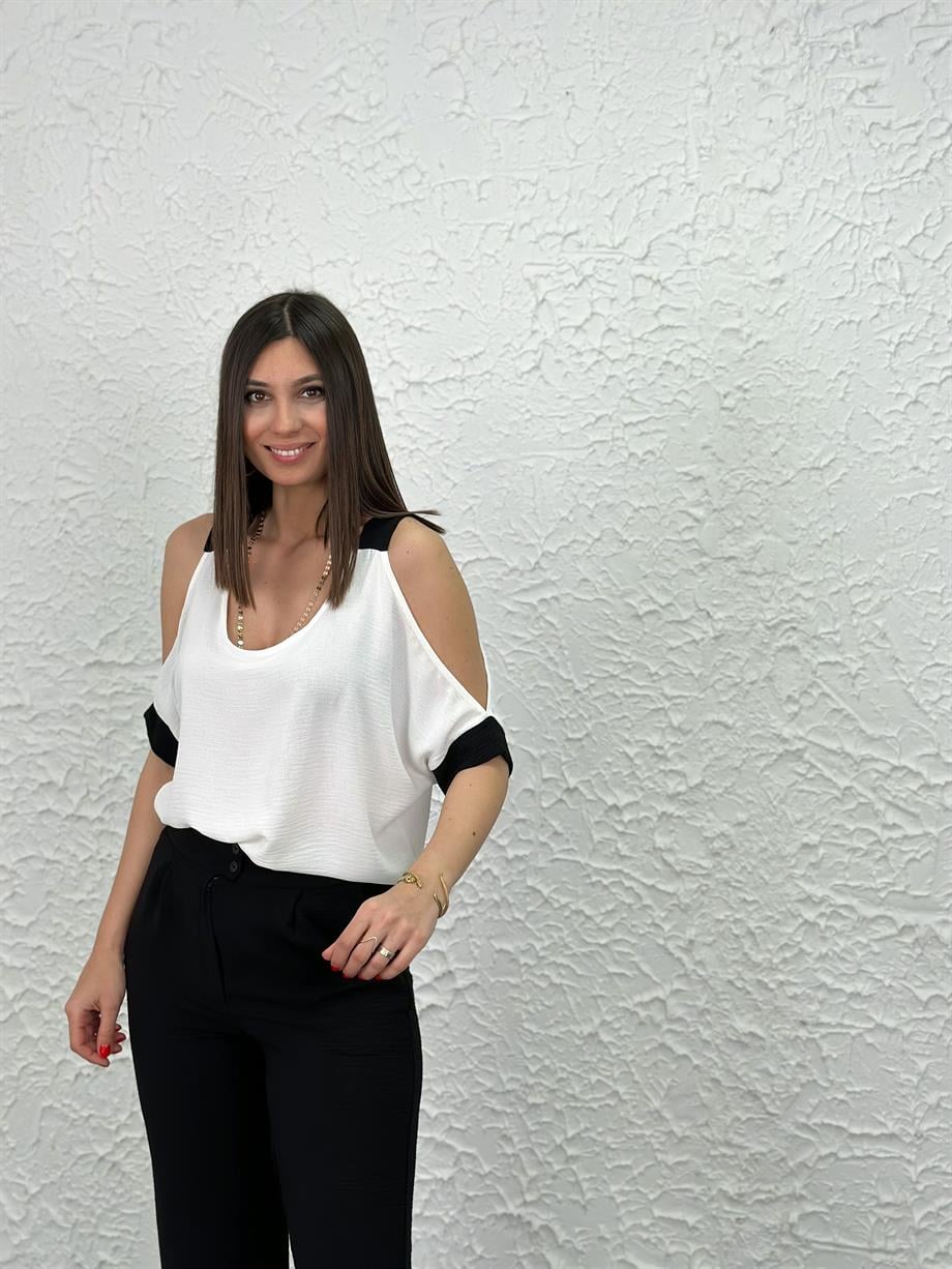 MARY SİYAH DETAYLI KREM BLUZ