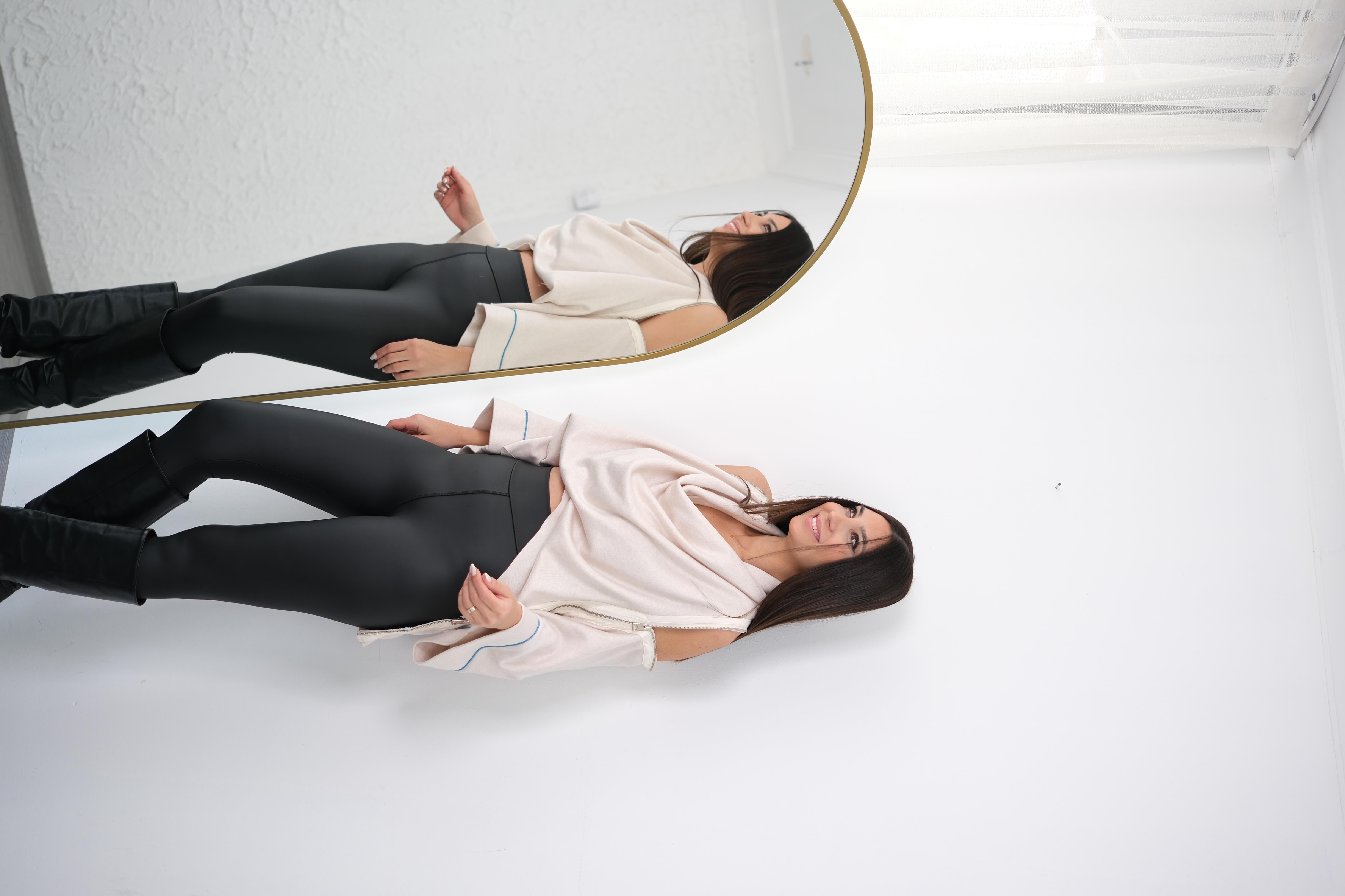 MATE SİYAH DERİ MAT TAYT