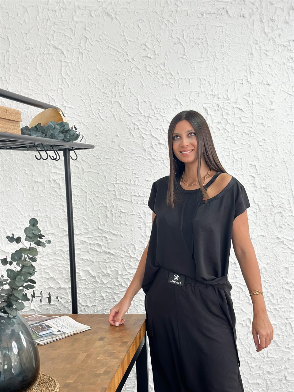 NİCE SİYAH TASARIM BLUZ