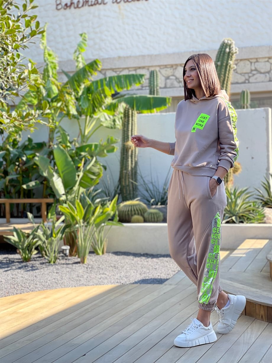 NOVE PARAŞUT DETAYLI EŞOFMAN TAKIMI