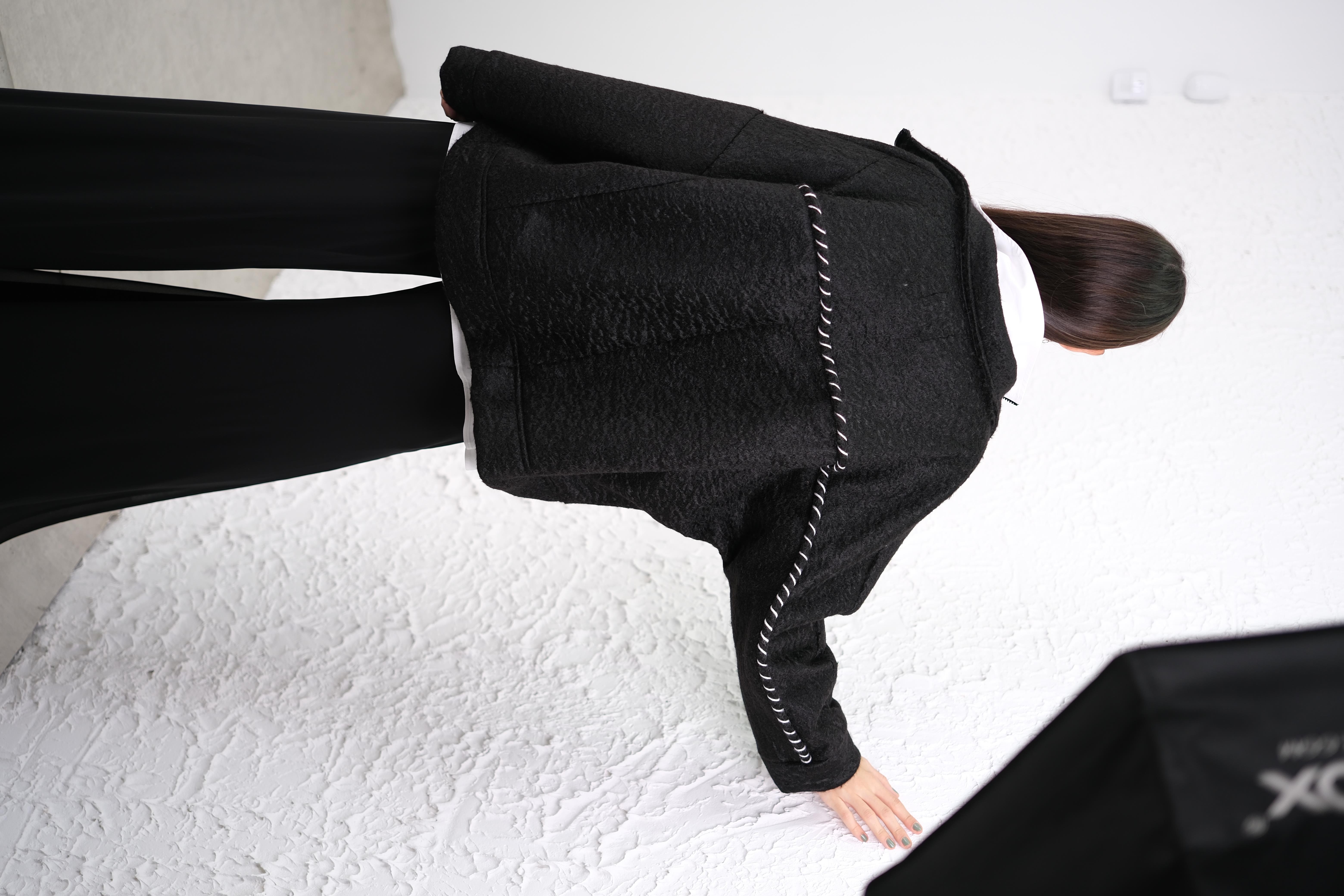 NUSON DKİŞ DETAYLI SİYAH KABAN