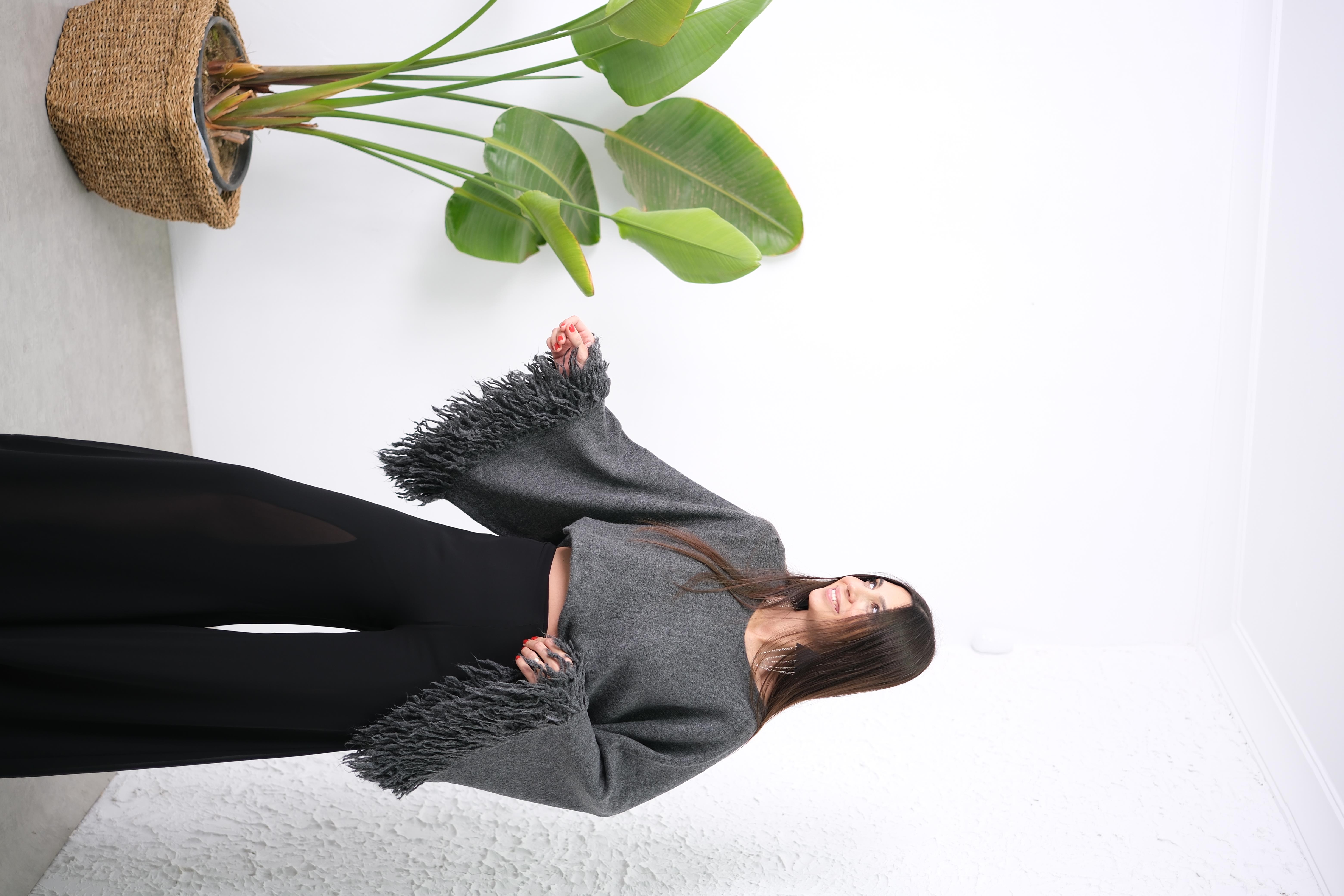 ORTA KOL DETAYLI ANTRASİT BLUZ