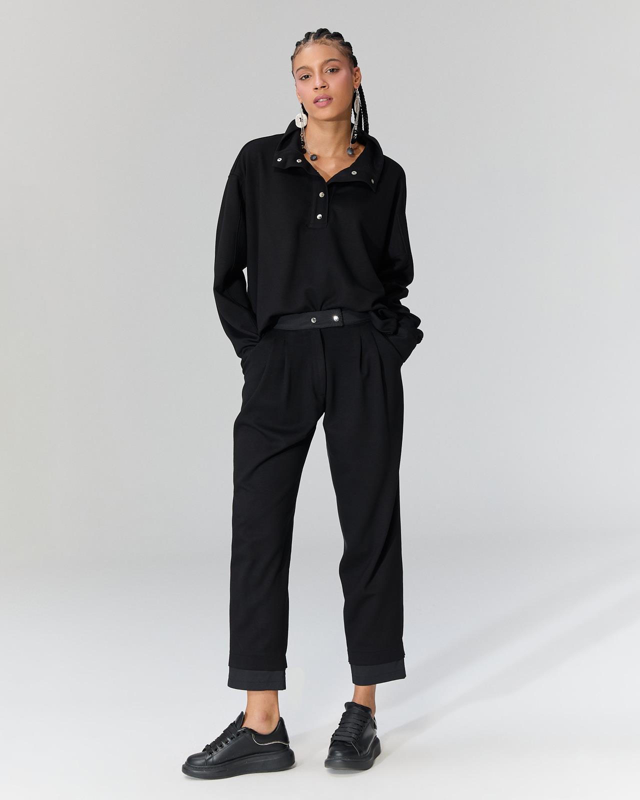 PATRA YAKA ÇITÇITLI SİYAH BLUZ