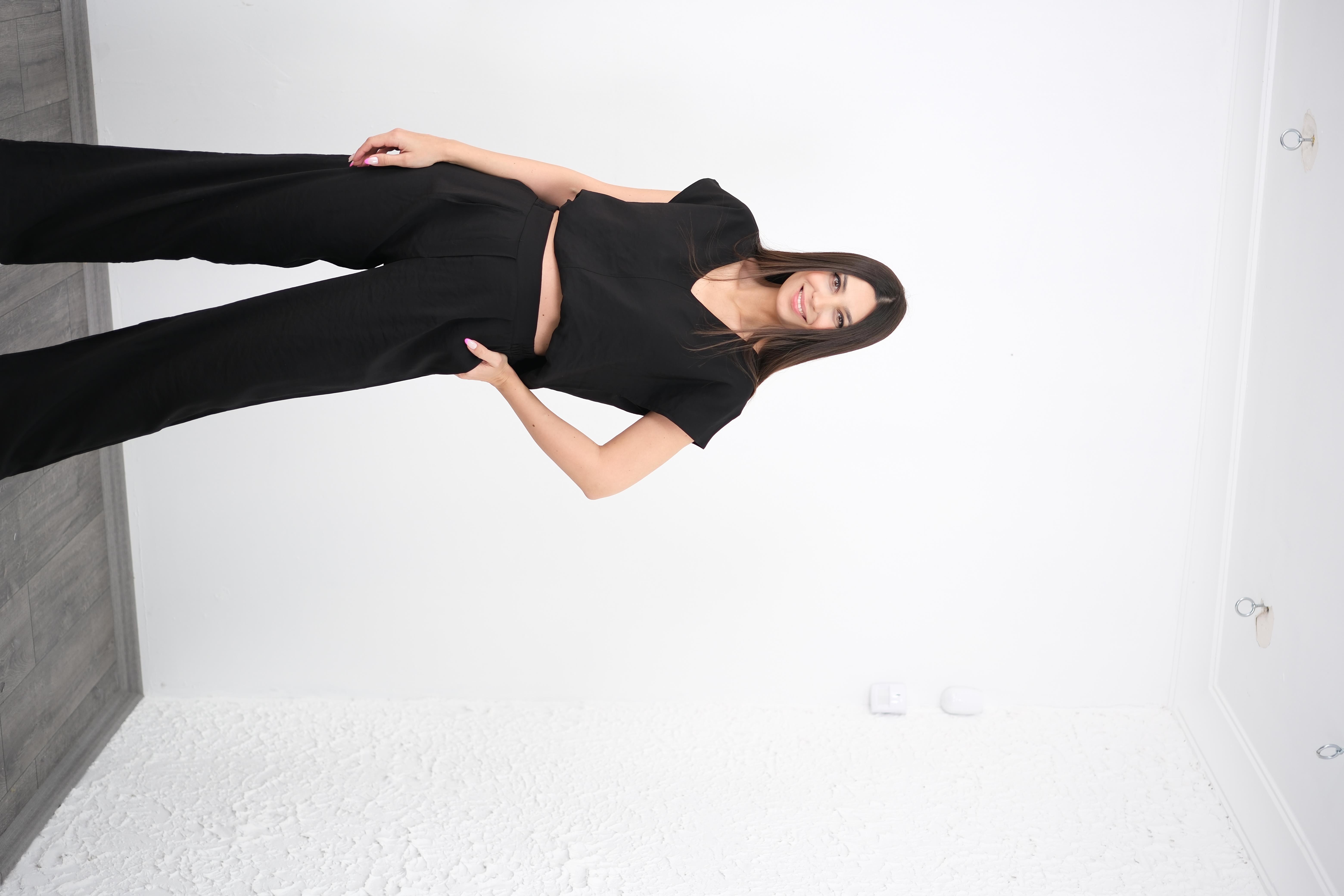 POOL V YAKA SİYAH BLUZ