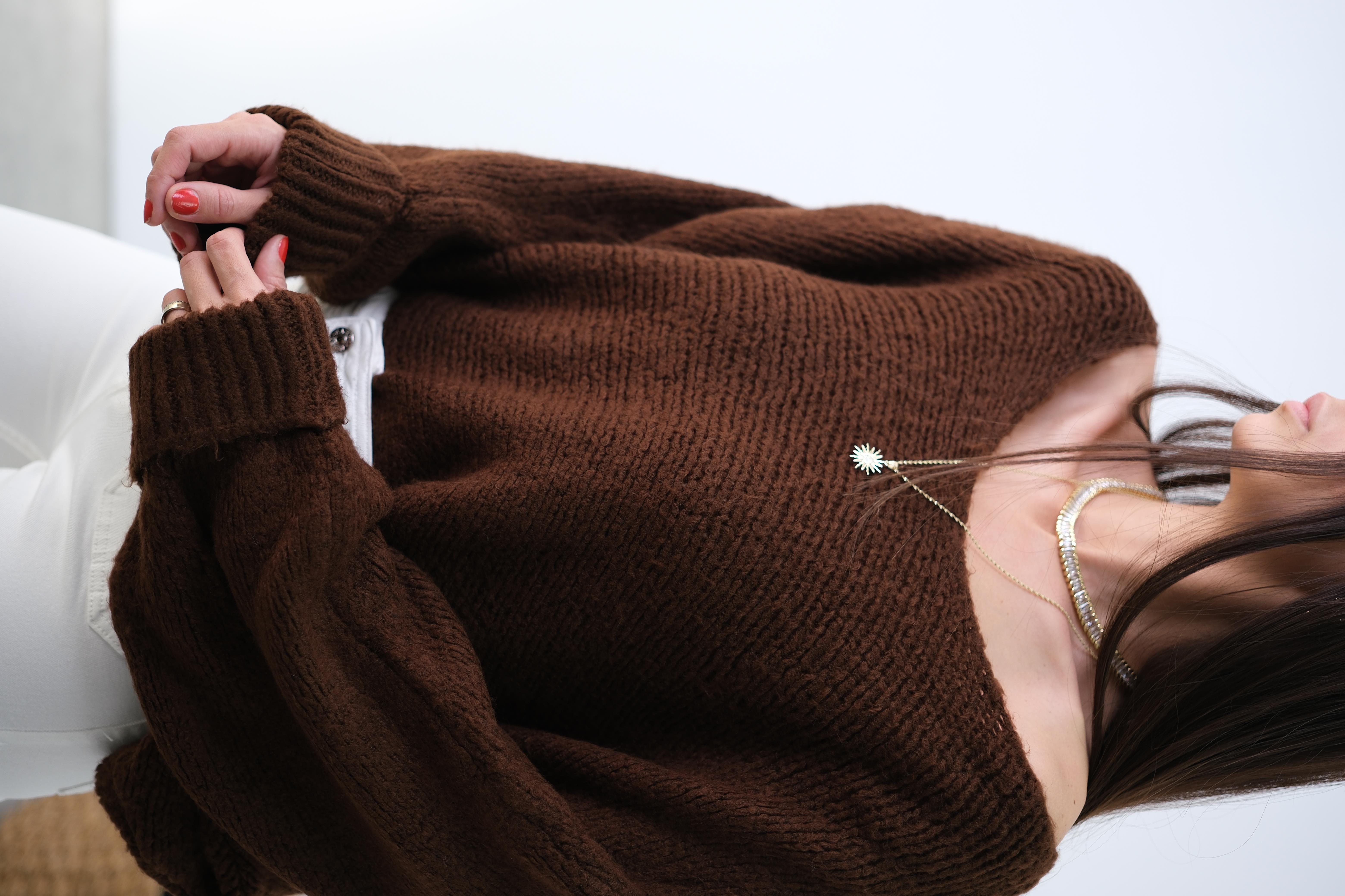 PUFFY V YAKA KAHVE KAZAK