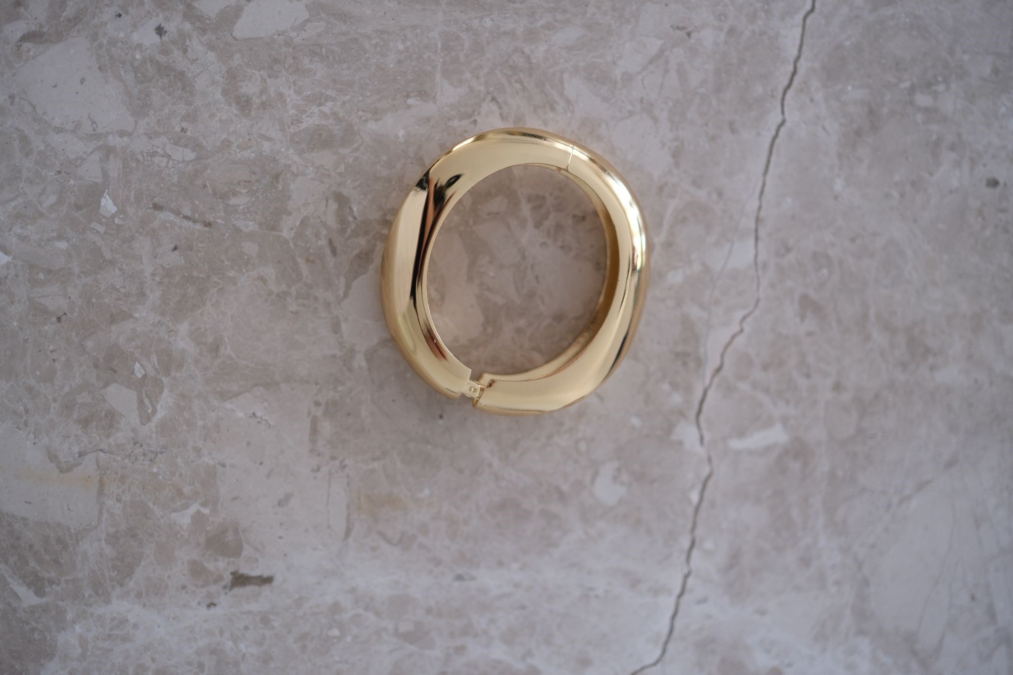 RADE OVAL FORM GOLD BİLEKLİK