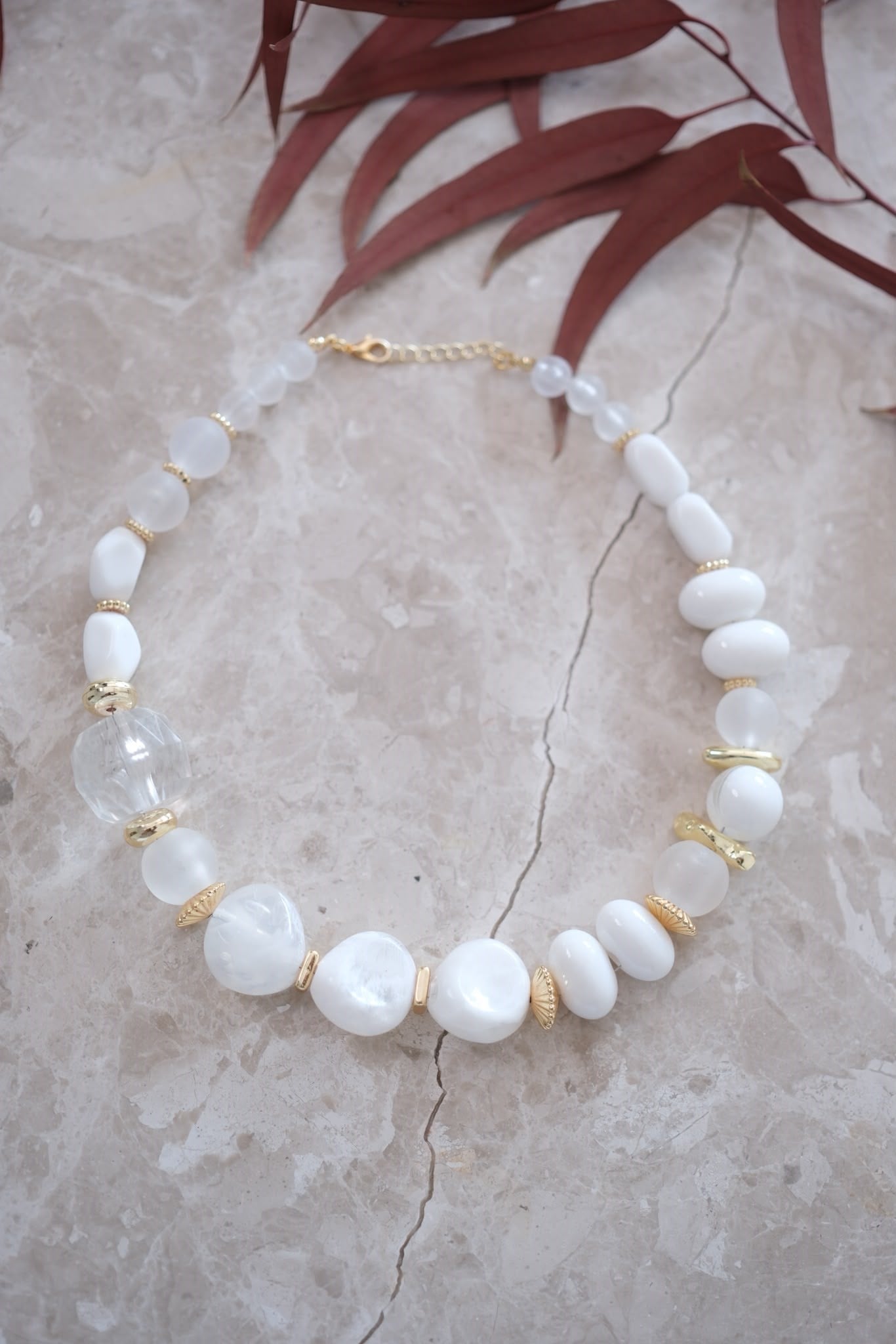 REMİ BEYAZ-GOLD KOLYE