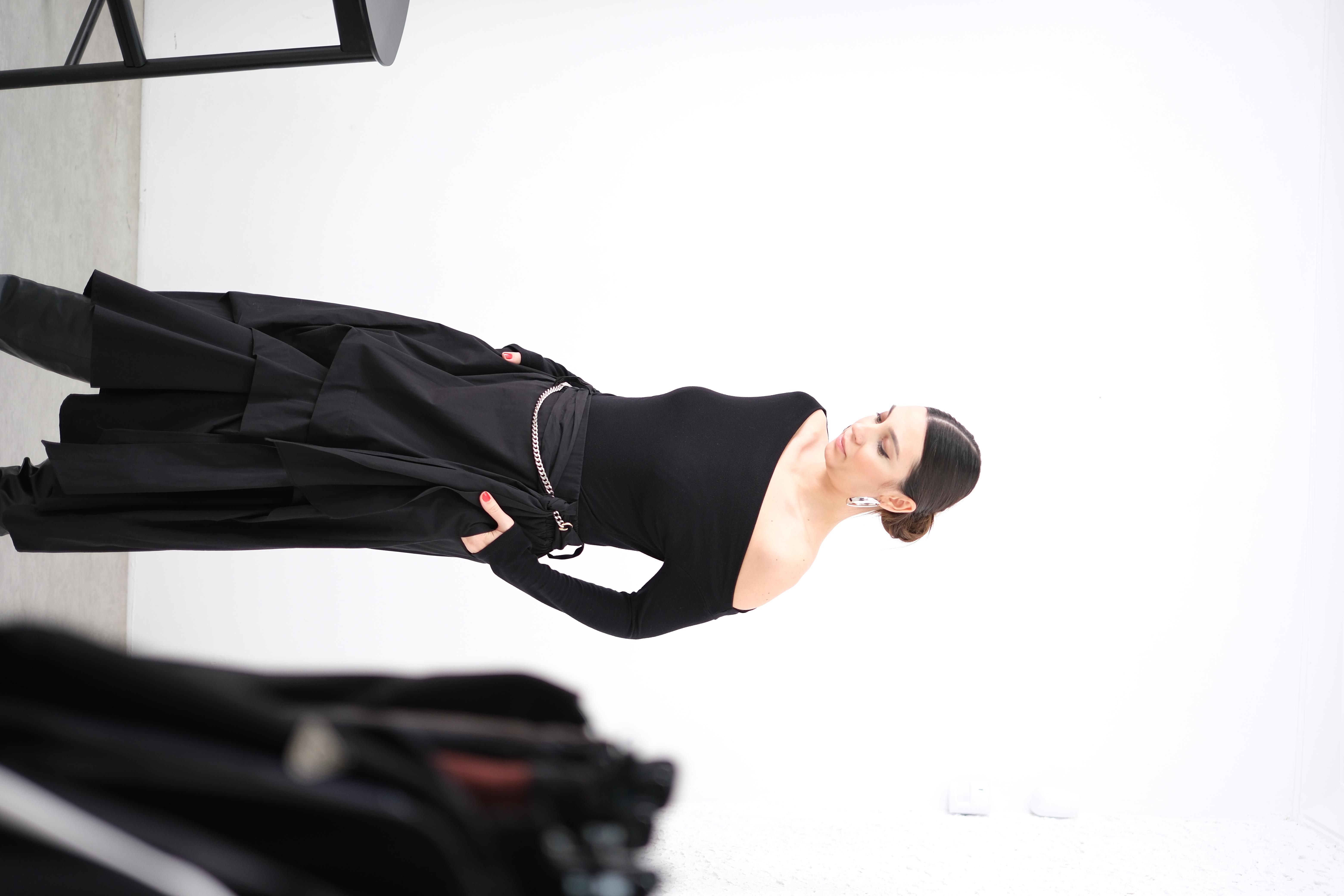 ROSSO SİYAH TASARIM ETEK