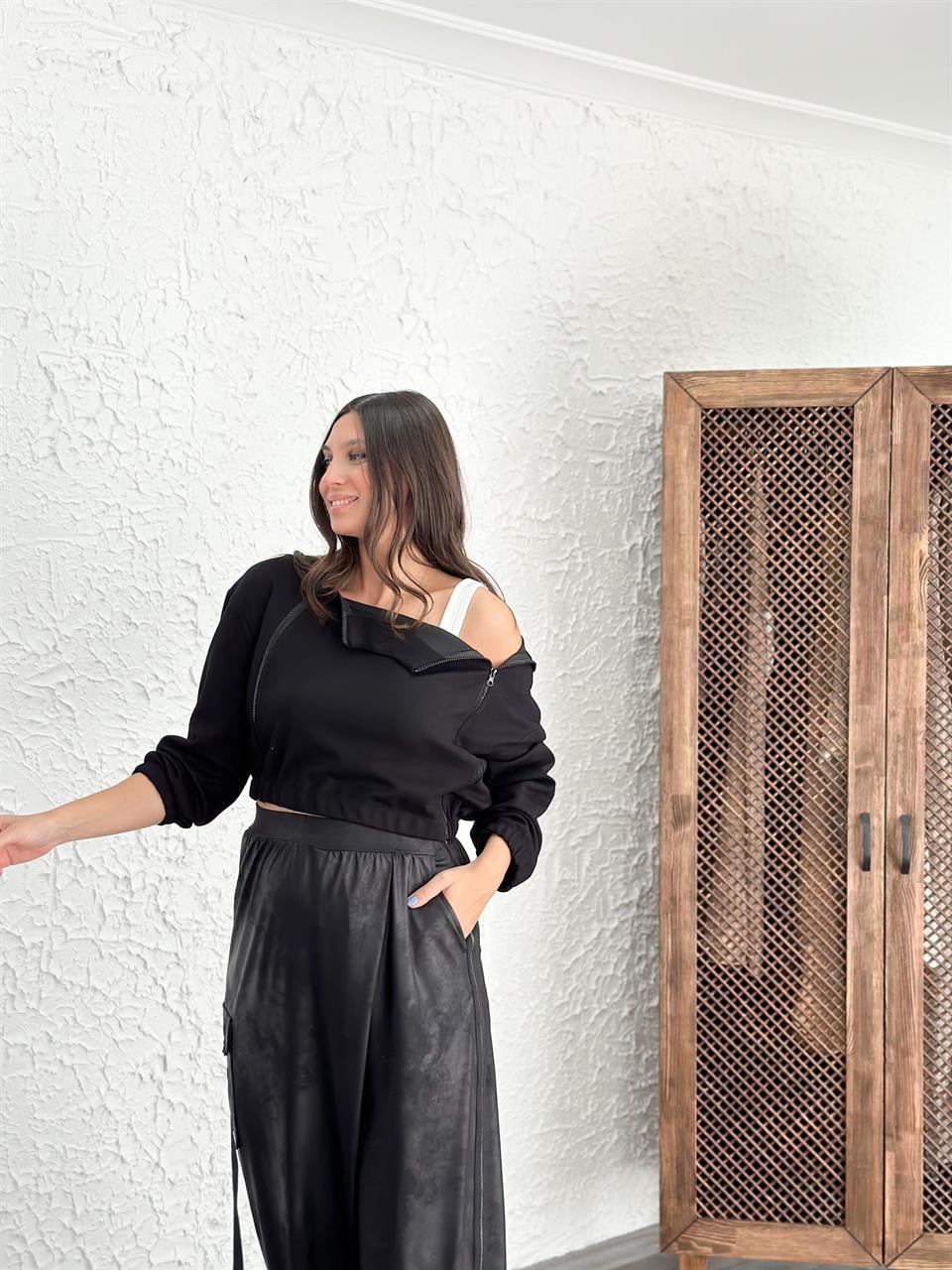 SEBA FERMUARLI SİYAH SWEATSHIRT