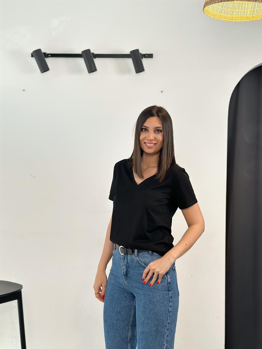 TİNO V YAKA SİYAH TSHIRT