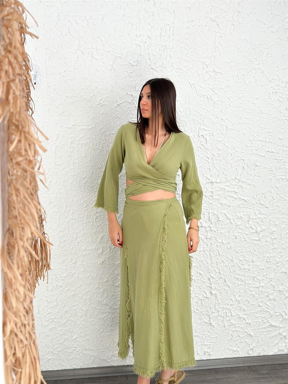 UMA YIRTMAÇLI SAGE GREEN PÜSKÜL ETEK
